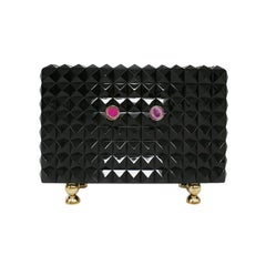 Coppia di credenze italiane moderne laccate in nero di L.A. Studio