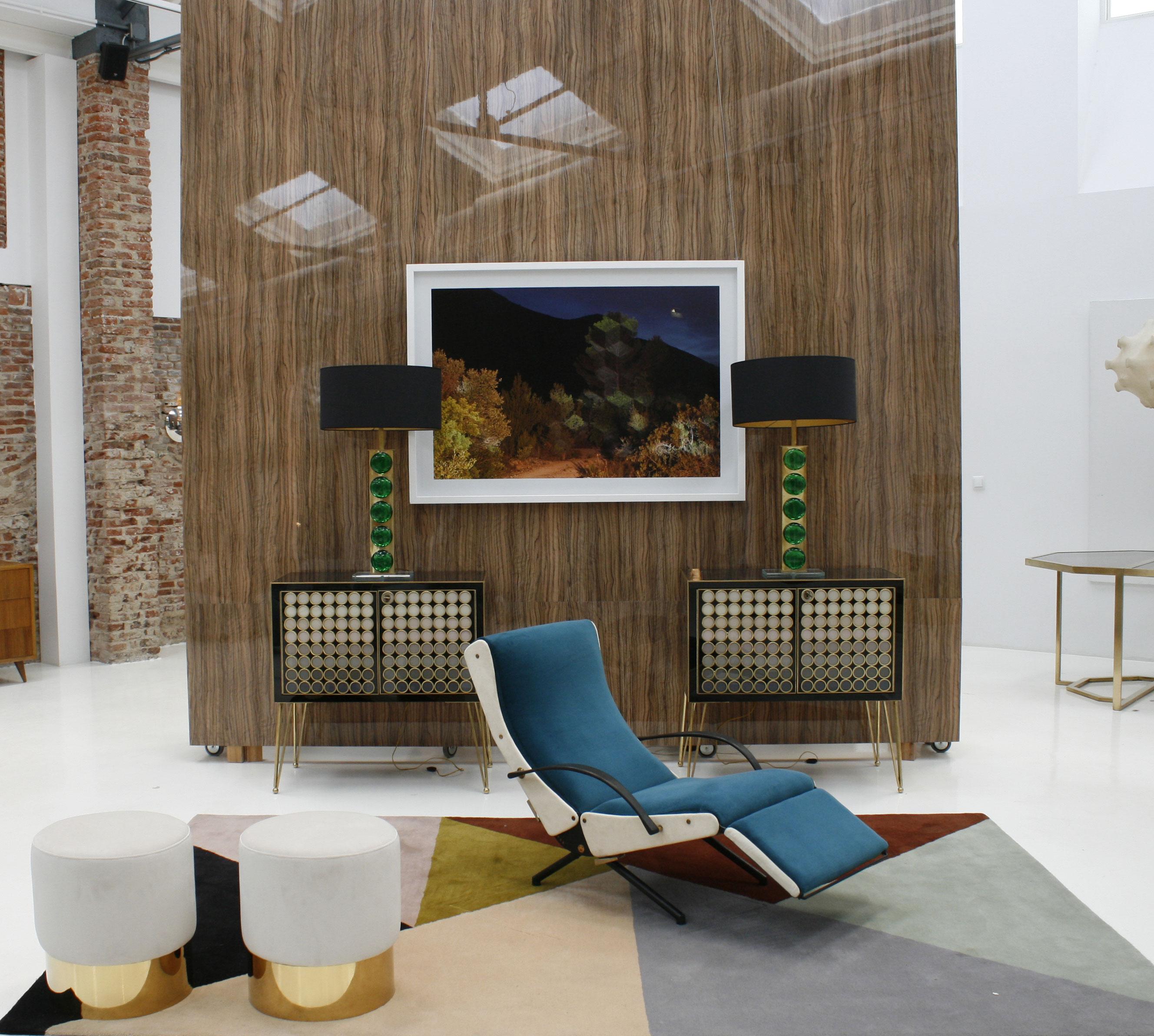 L.A. Studio Modern, Paar italienische Kommoden aus Massivholz und Muranoglas im Angebot 2
