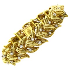 La Triomphe 1.00 Carat 18 Karat Yellow Gold Diamond Rope Textured Link Bracelet