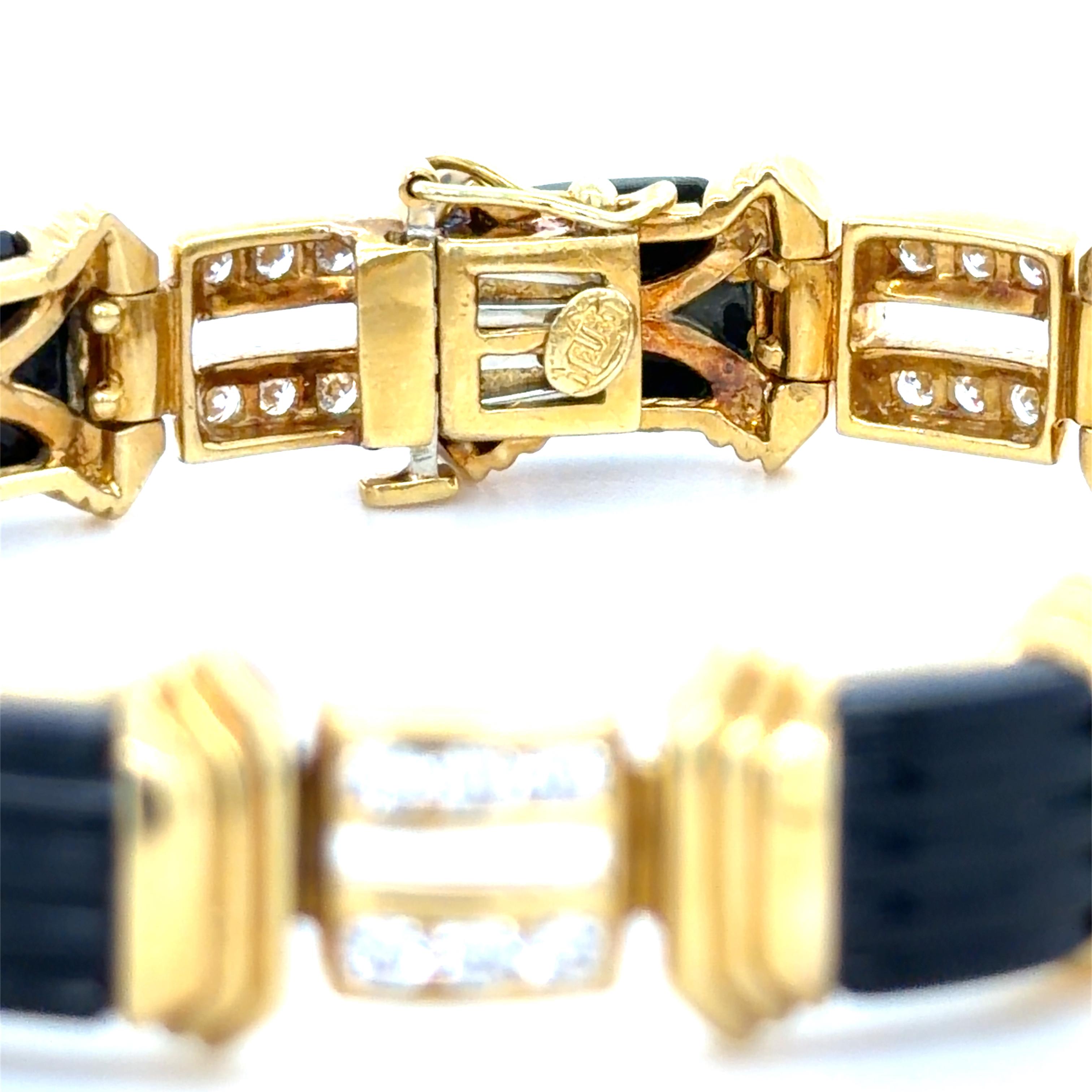 Contemporain La Triomphe, bracelet en or jaune 18 carats, onyx et diamants en vente