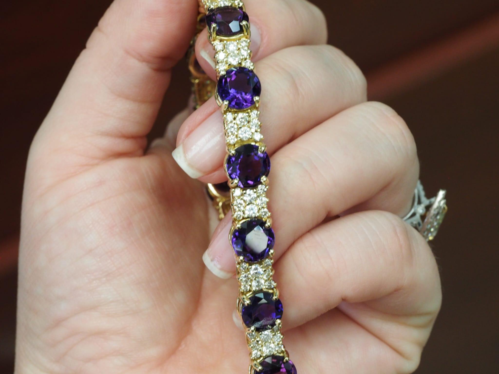 La Triomphe 18K Yellow Gold 20 ct Amethyst & 4 ct Diamond Bracelet For Sale 5