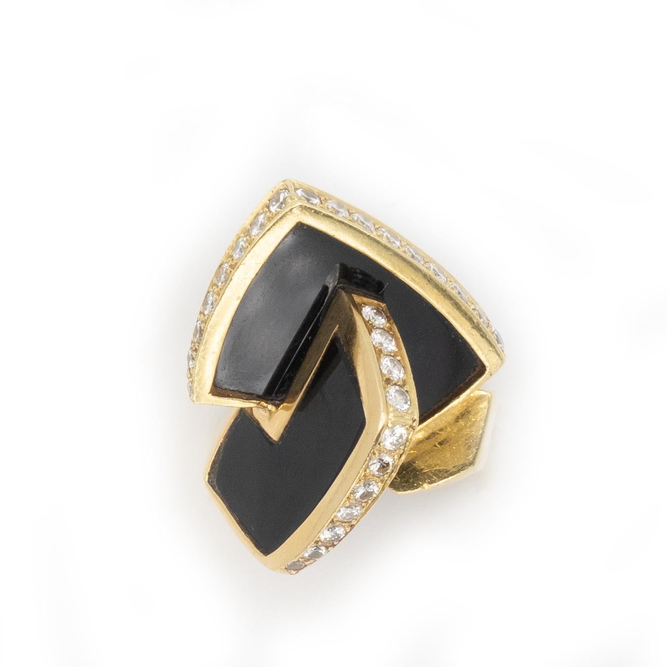 La Triomphe 18K Gelbgold Diamant Onyx Skulpturenring ca. 1970er Jahre im Angebot 4
