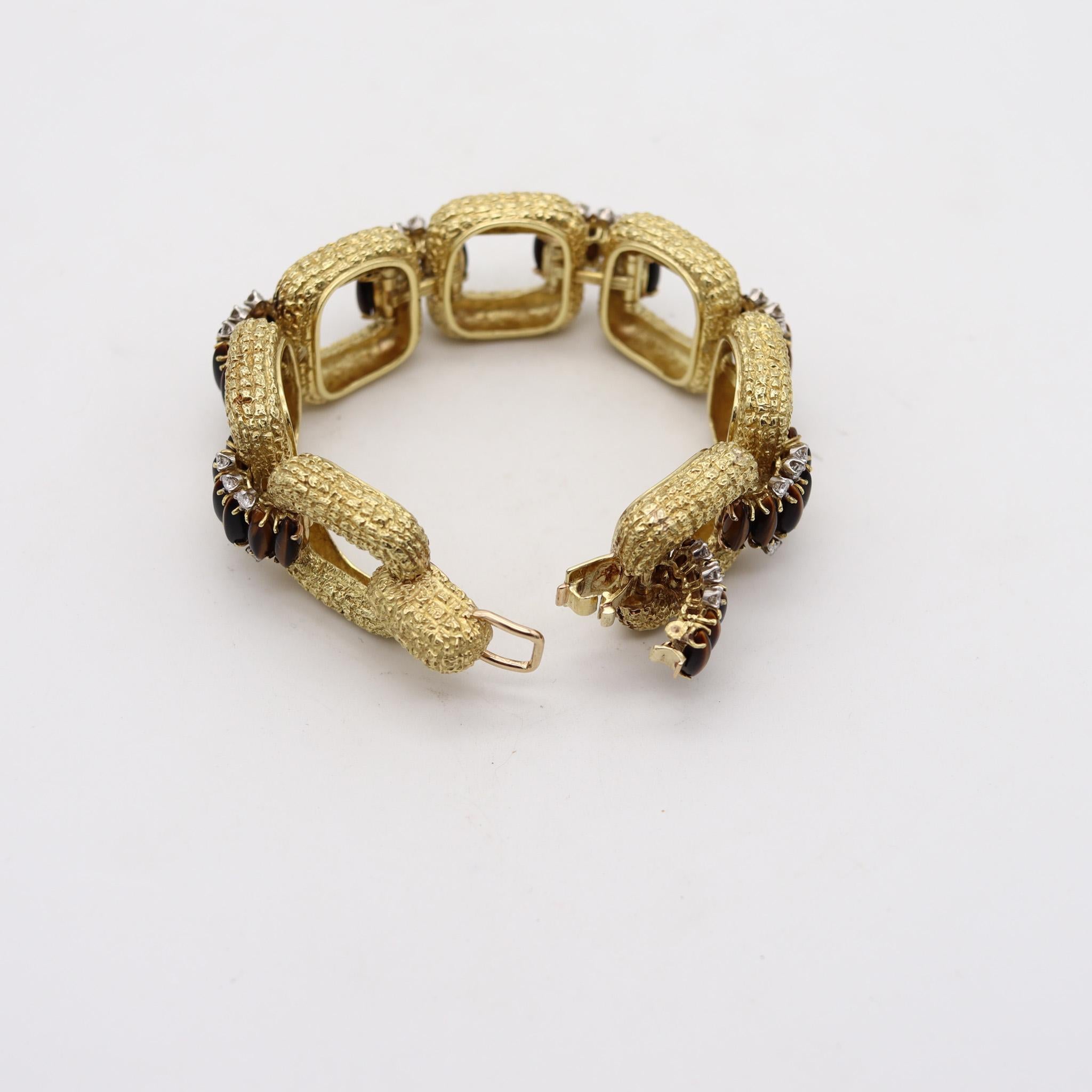 La Triomphe 1970 Modernist Bracelet 18Kt Gold  39.48 Ctw Diamonds And Tiger Eye For Sale 1