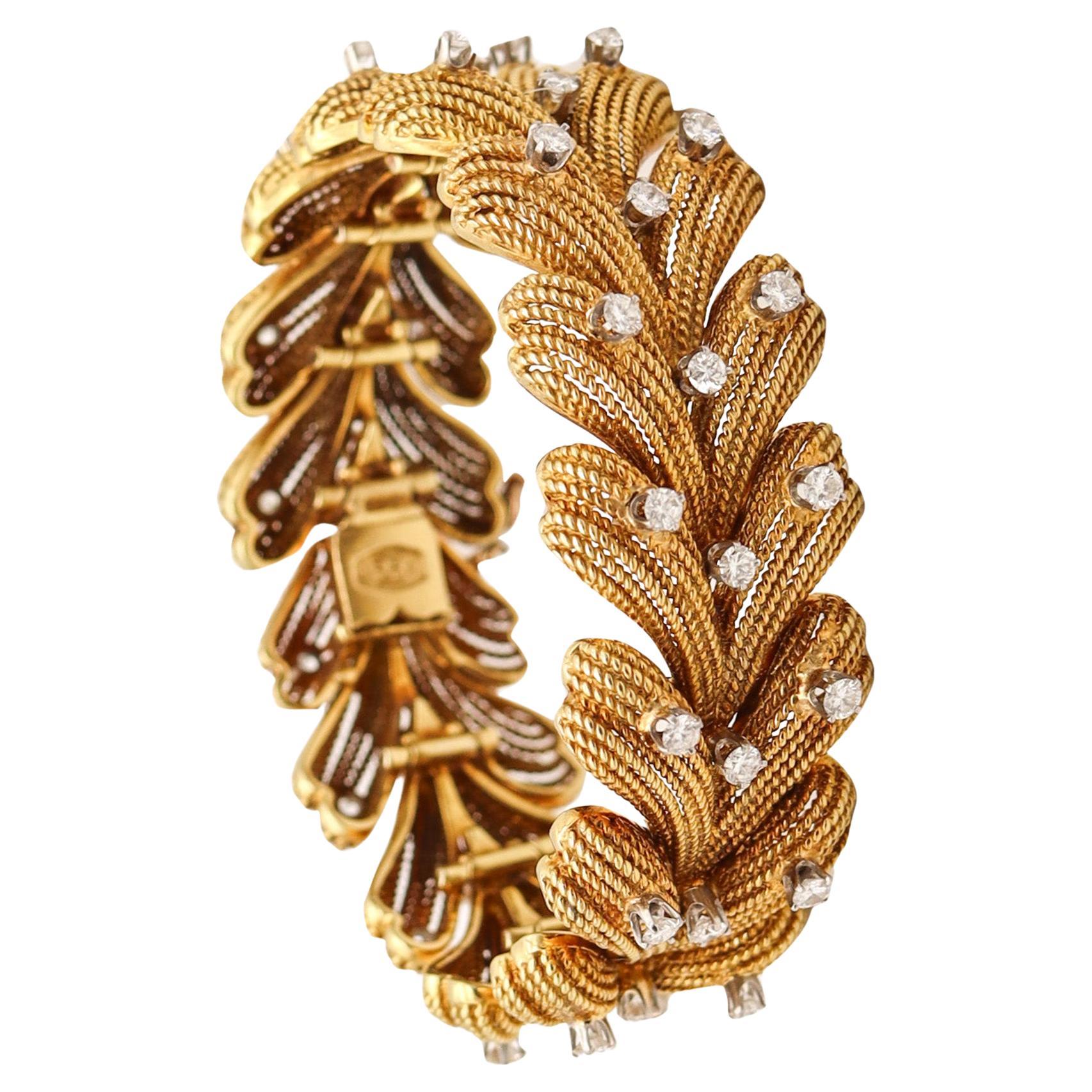 La Triomphe 1970 Modernist Wired Bracelet 18Kt Gold With 4.50 Ctw In Diamonds For Sale