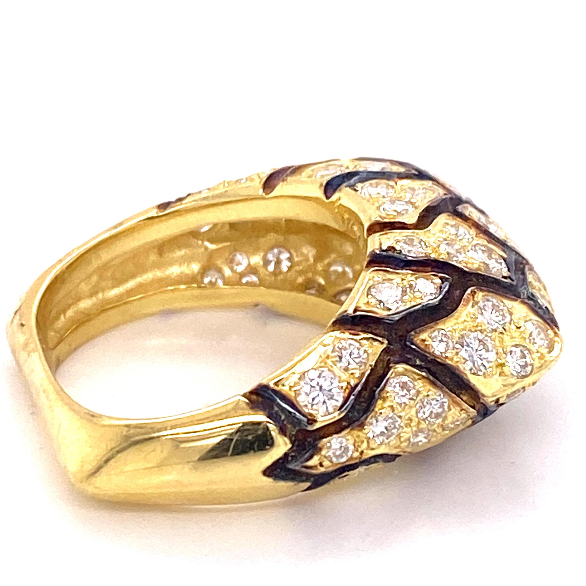 La Triomphe French Diamond Enamel 18 Karat Yellow Gold Ring In Good Condition In Boca Raton, FL