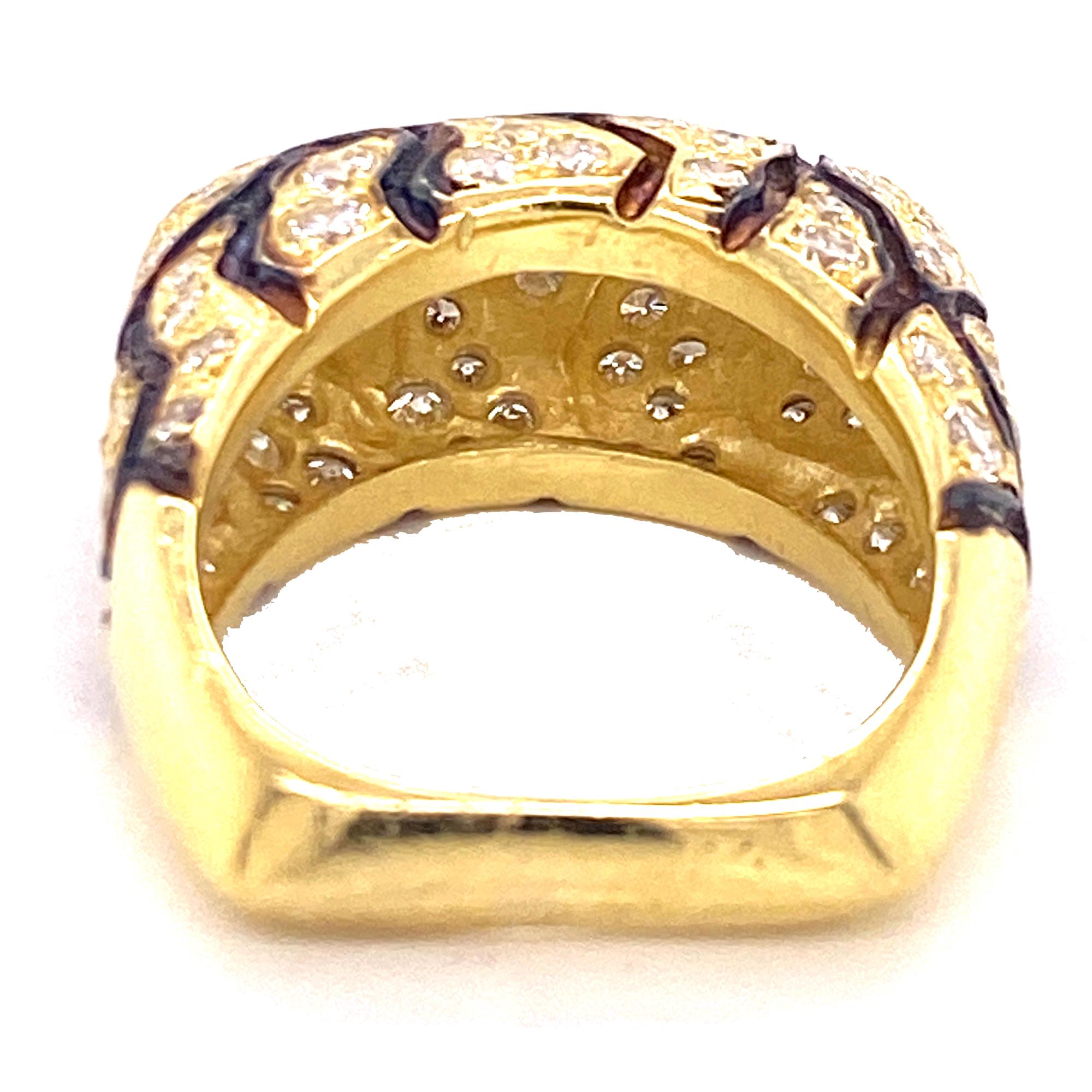 Women's La Triomphe French Diamond Enamel 18 Karat Yellow Gold Ring