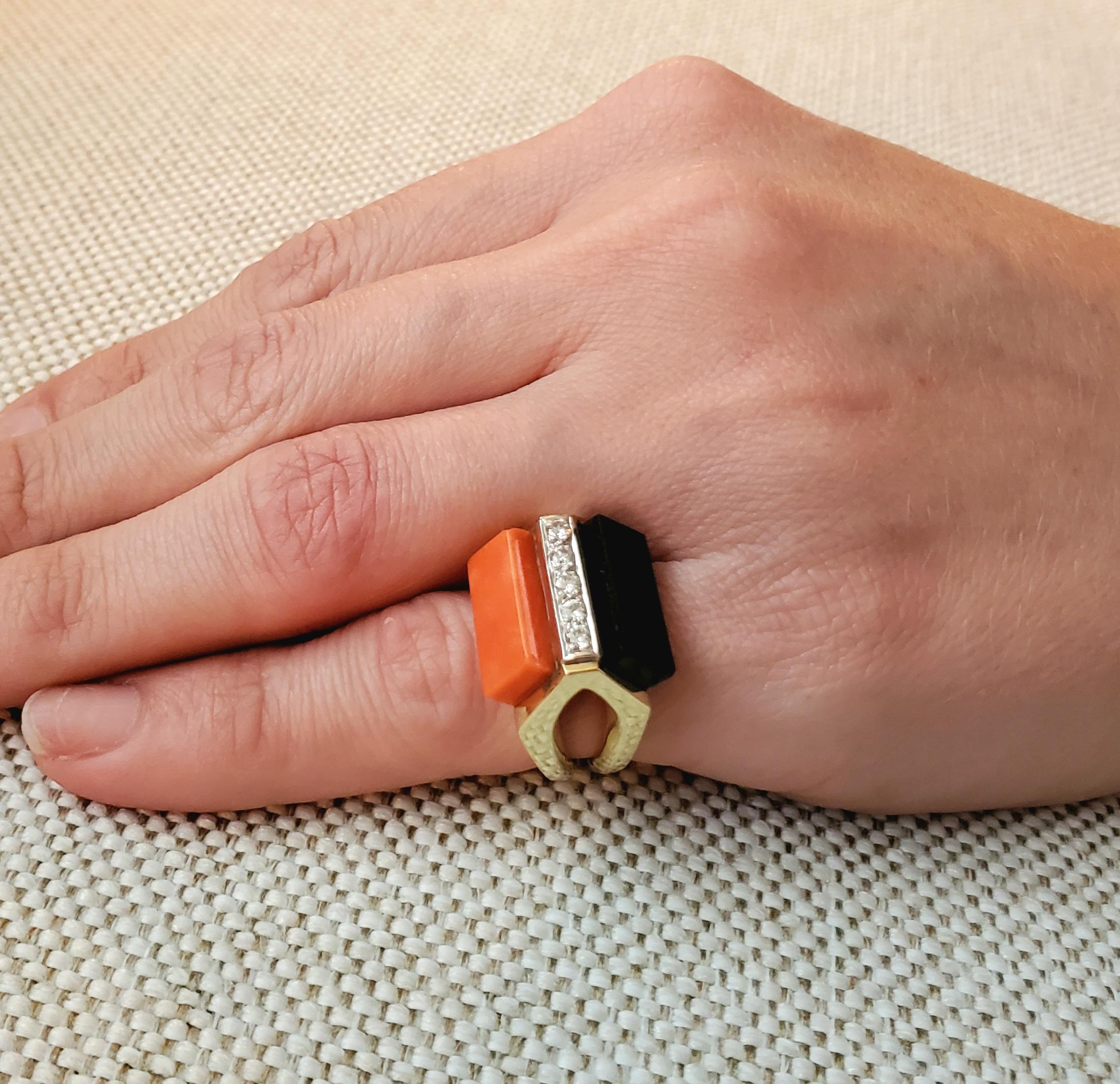 Modernist La Triomphe Geometric Cocktail Ring in 18Kt Gold with Diamonds Coral Onyx For Sale