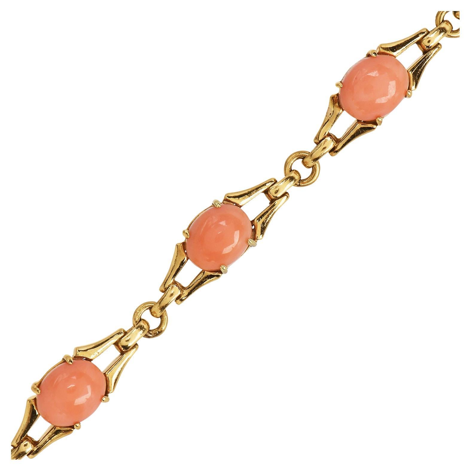 La Triomphe Vintage Coral 18K Gold Cabochon Link Bracelet