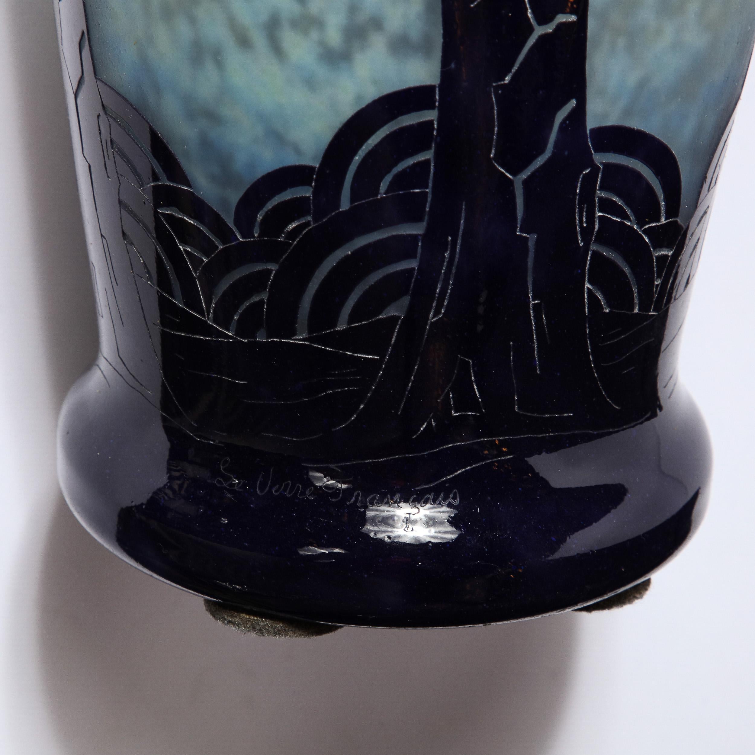 Vase en verre camée de palmier stylisé La Verre Français par Charles Schneider 10
