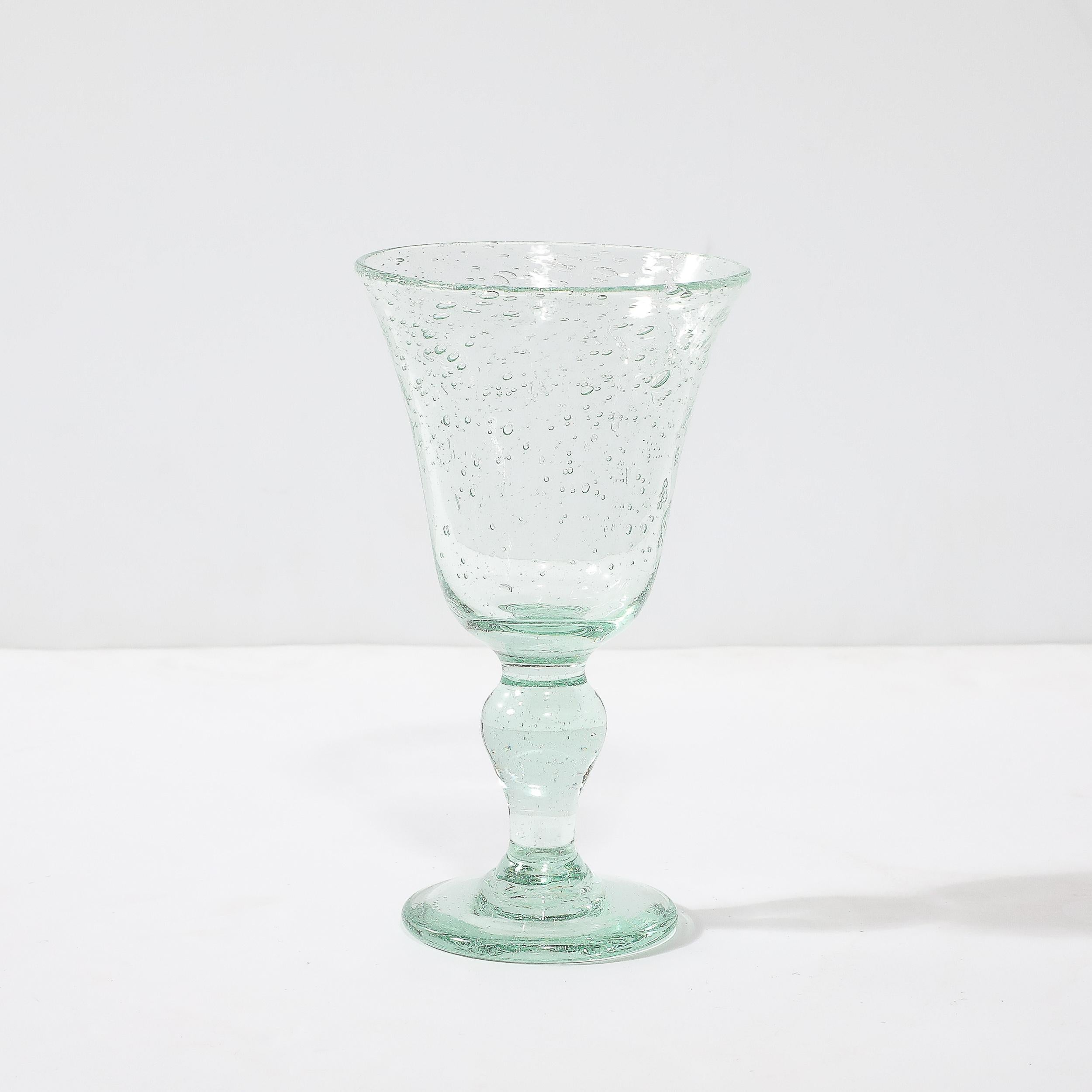 Français Ensemble de 12 verres à pied La Verrerie de Biot soufflés à la main, aigues-marines pâles et pâles en vente