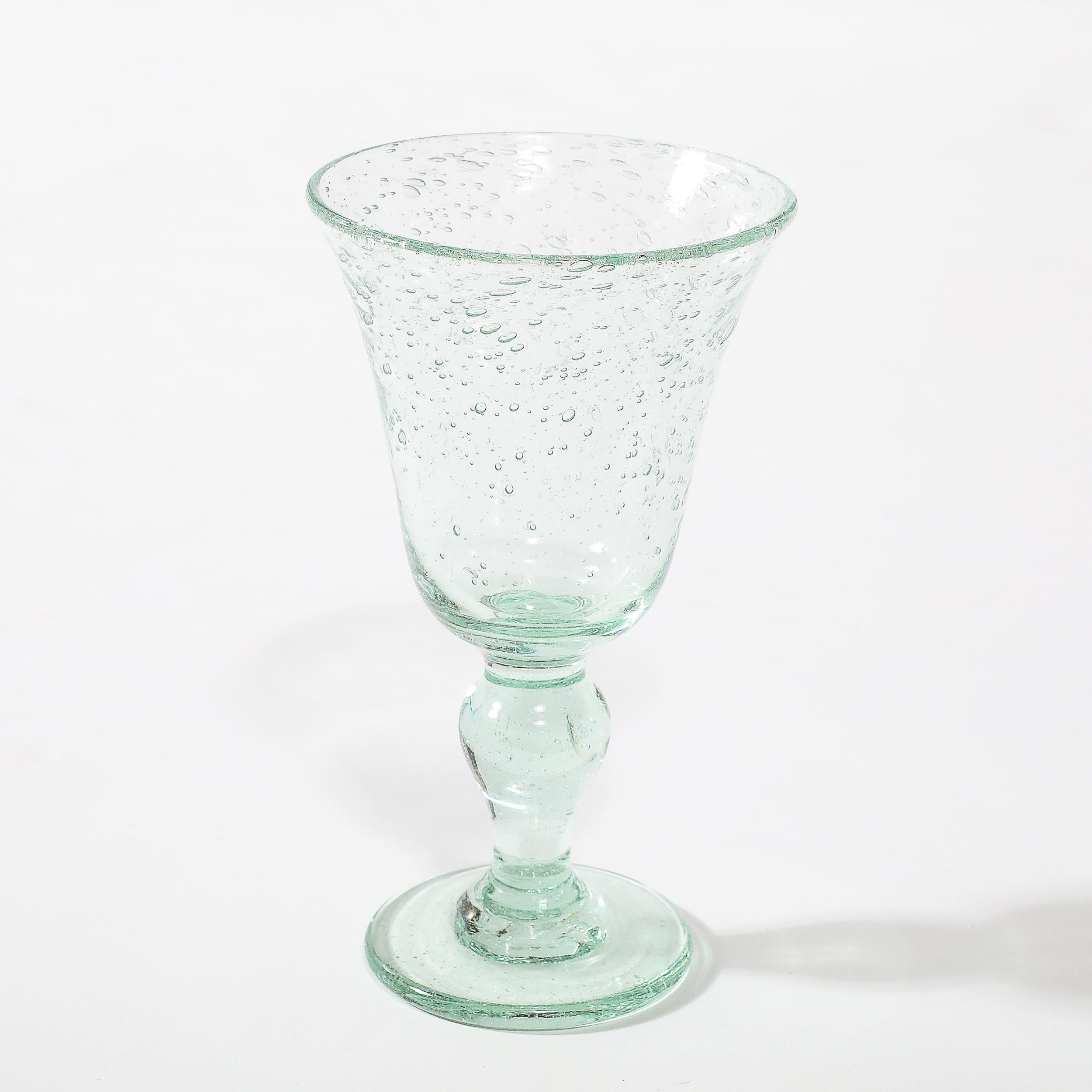 20ième siècle Ensemble de 12 verres à pied La Verrerie de Biot soufflés à la main, aigues-marines pâles et pâles en vente