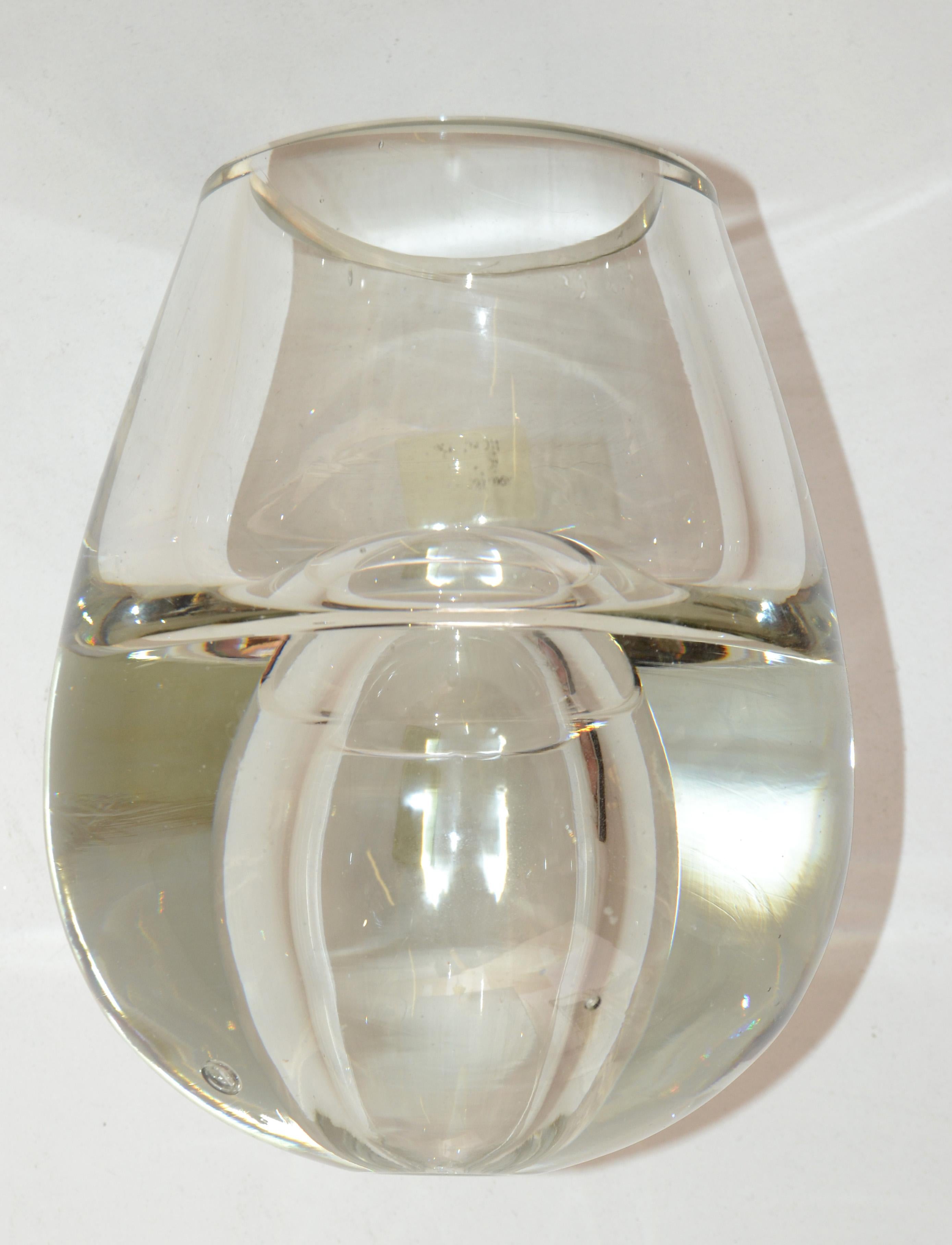 Hand-Crafted La Vida Blown Crystal-Clear Two-Sided Art Glass Vase Mid-Century Modern Poland For Sale