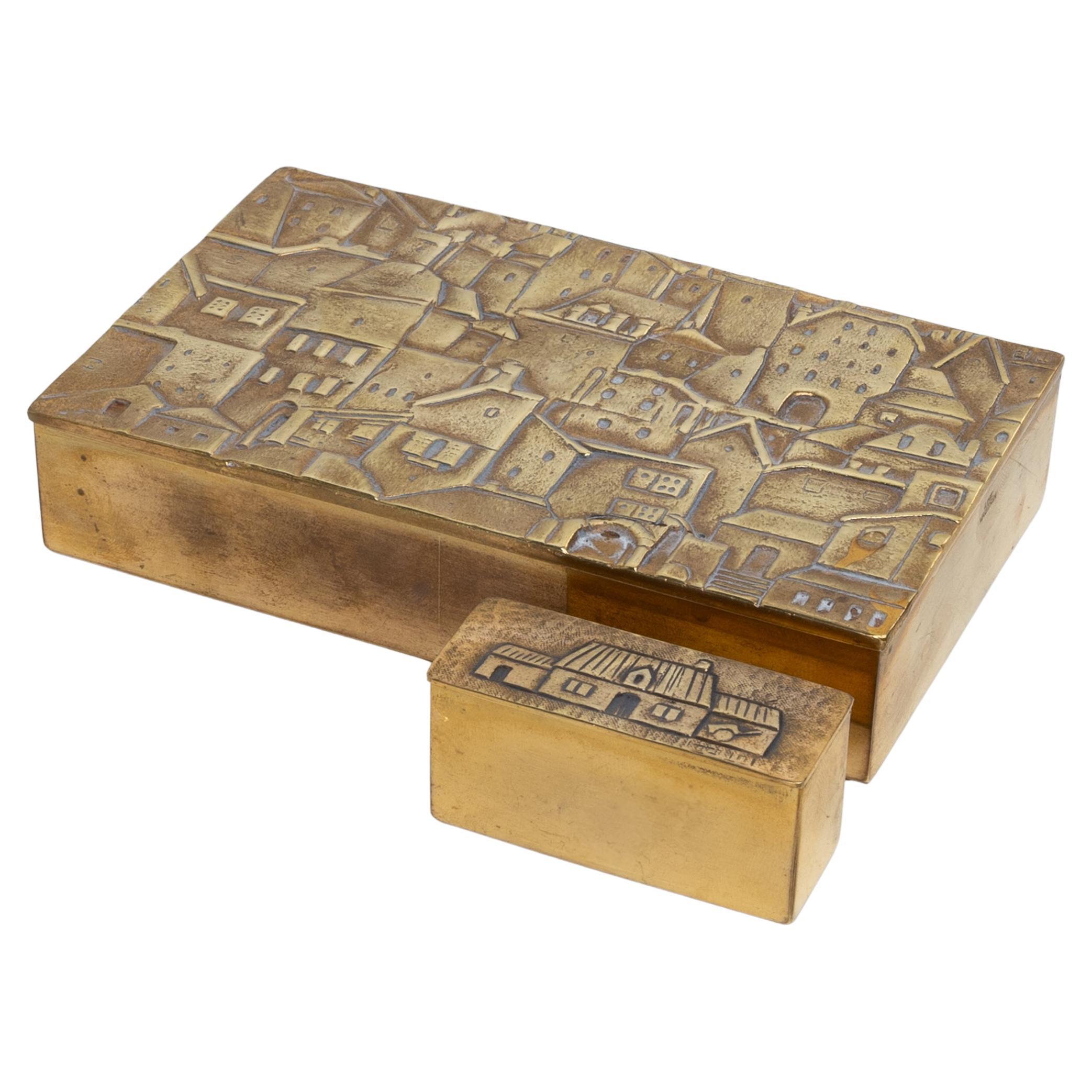 "La ville à la campagne" conjunto de dos cajas de bronce dorado de Line Vautrin en venta