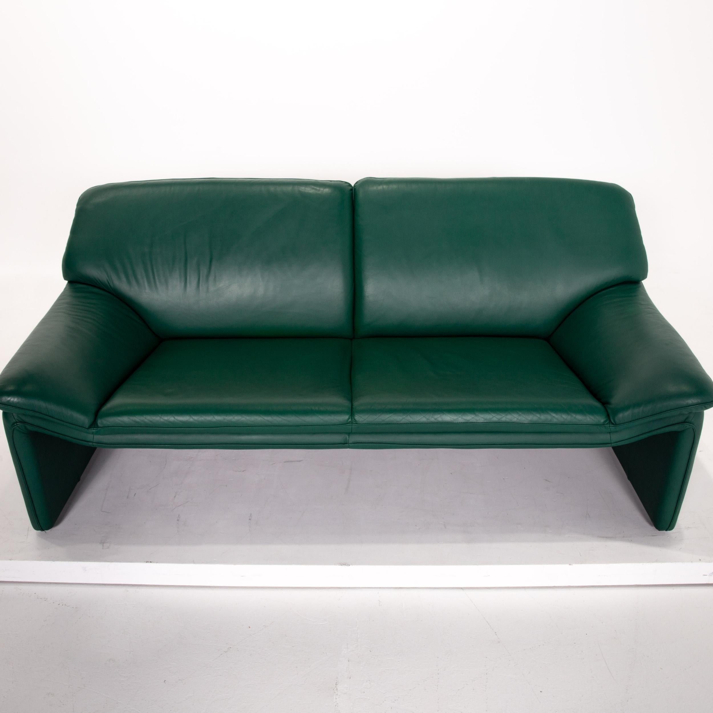 Laauser Atlanta Leder-Sofa Grün Dunkelgrüne Zweisitzer-Kommode 1