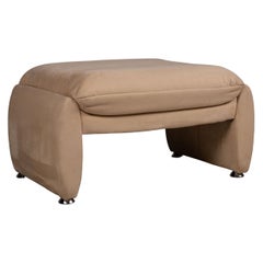 Tabouret en tissu beige Dacapo de Laauser