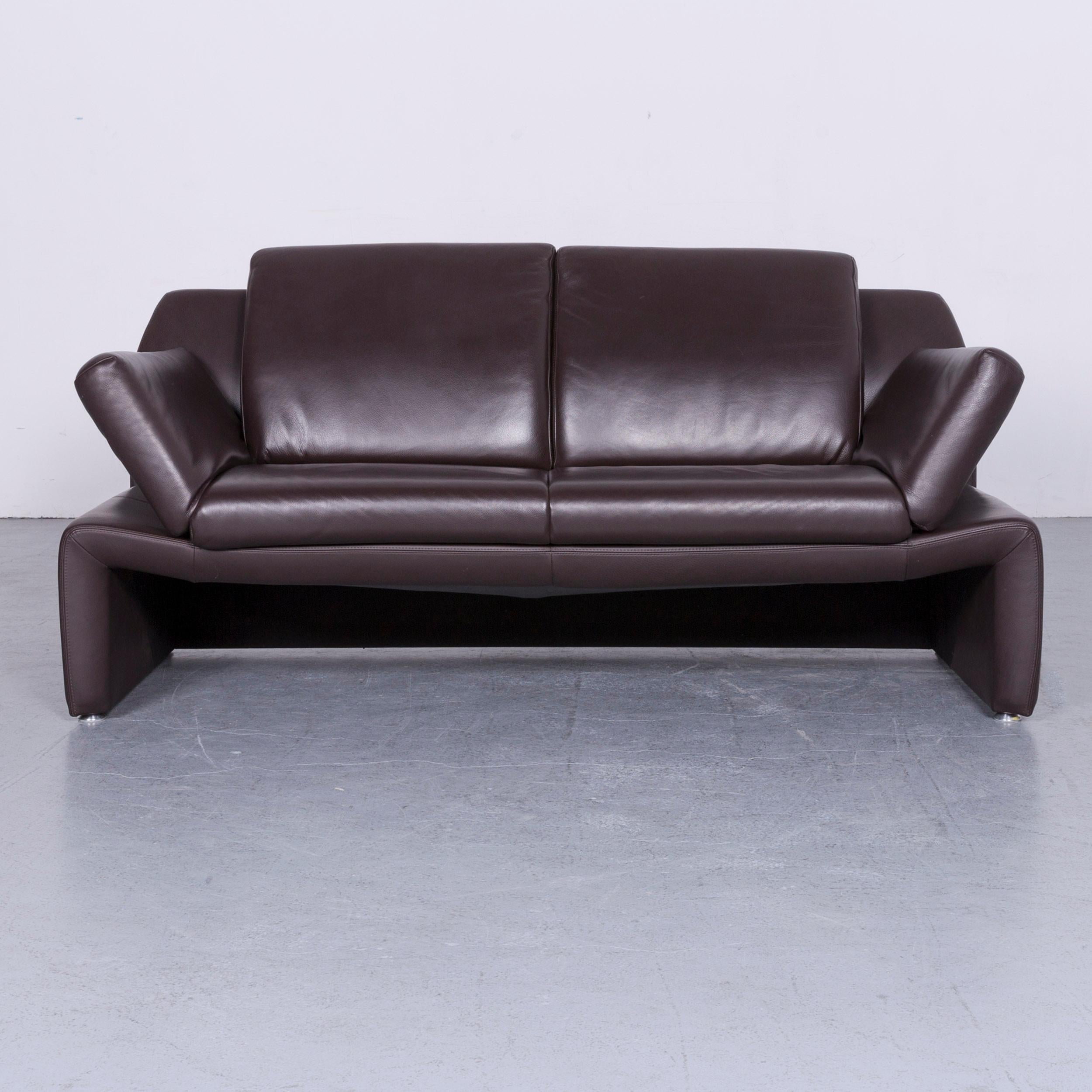 We bring to you a Laauser designer leather sofa brown two-seat couch.