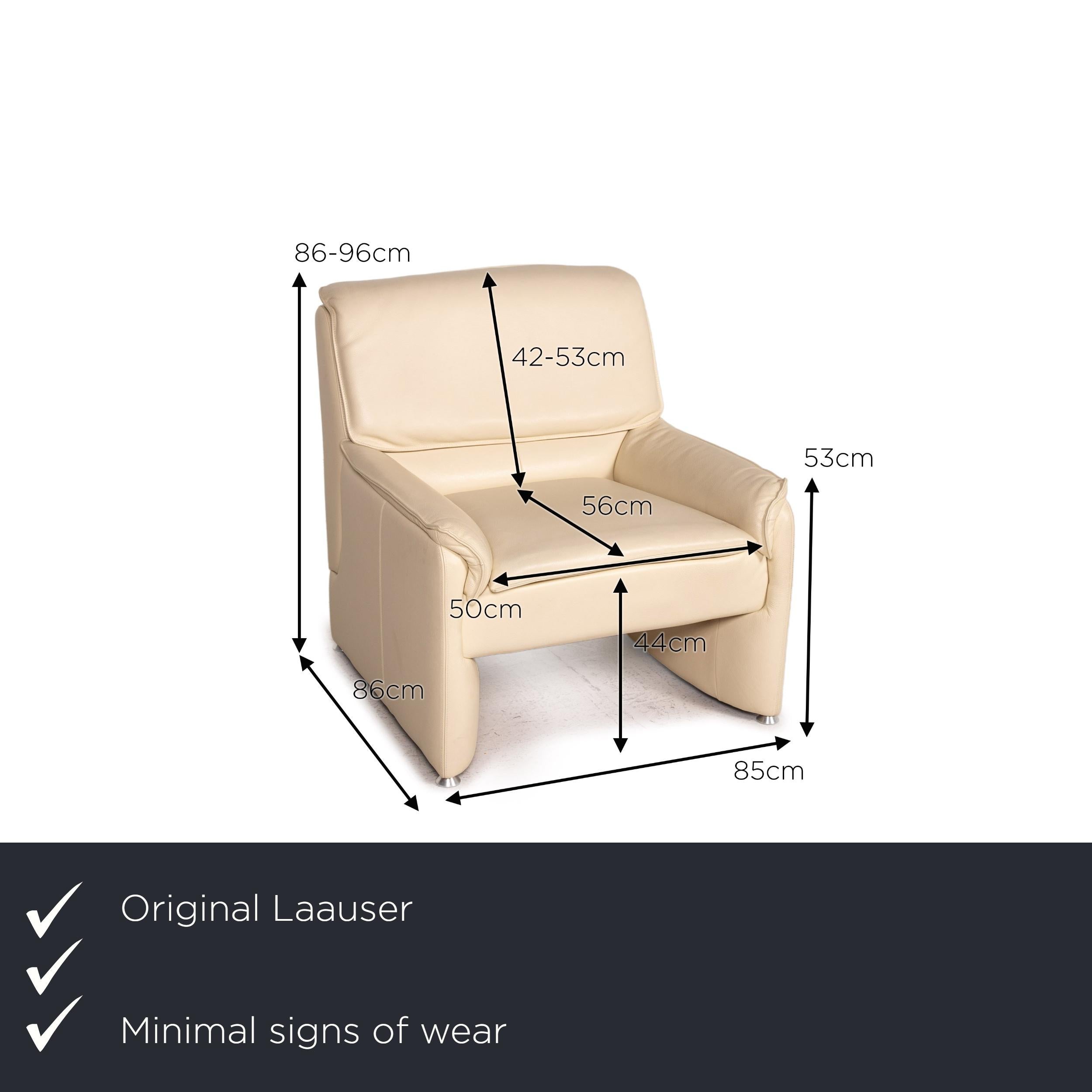 Te presentamos un sillón de cuero Laauser función crema.

 

 Medidas del producto en centímetros:
 

 profundidad: 86
 anchura: 85
 altura: 86
 altura del asiento: 44
 altura de descanso: 53
 profundidad del asiento: 56
 anchura del