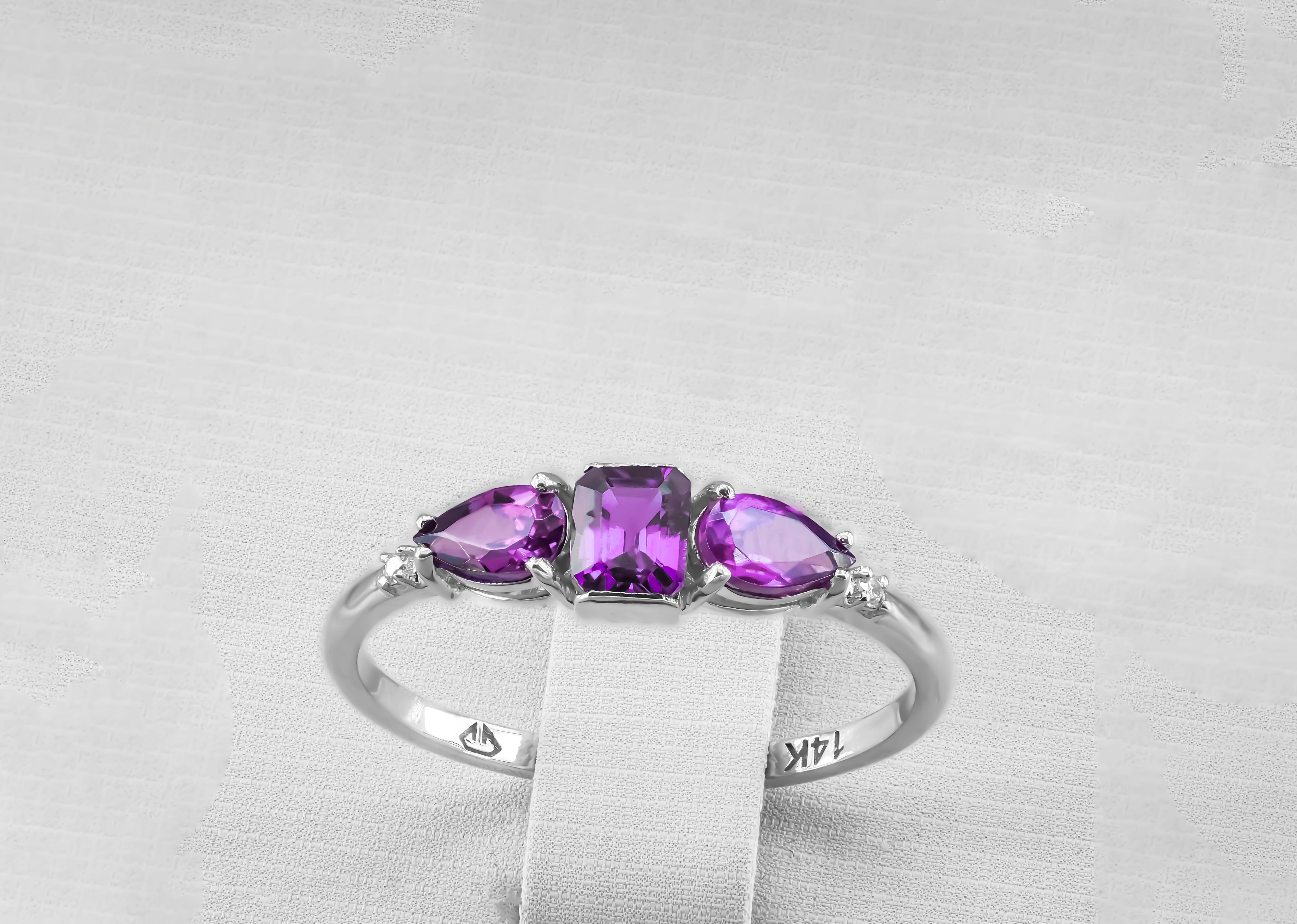 Lab amethyst, garnet 14k gold ring. In New Condition For Sale In Istanbul, TR