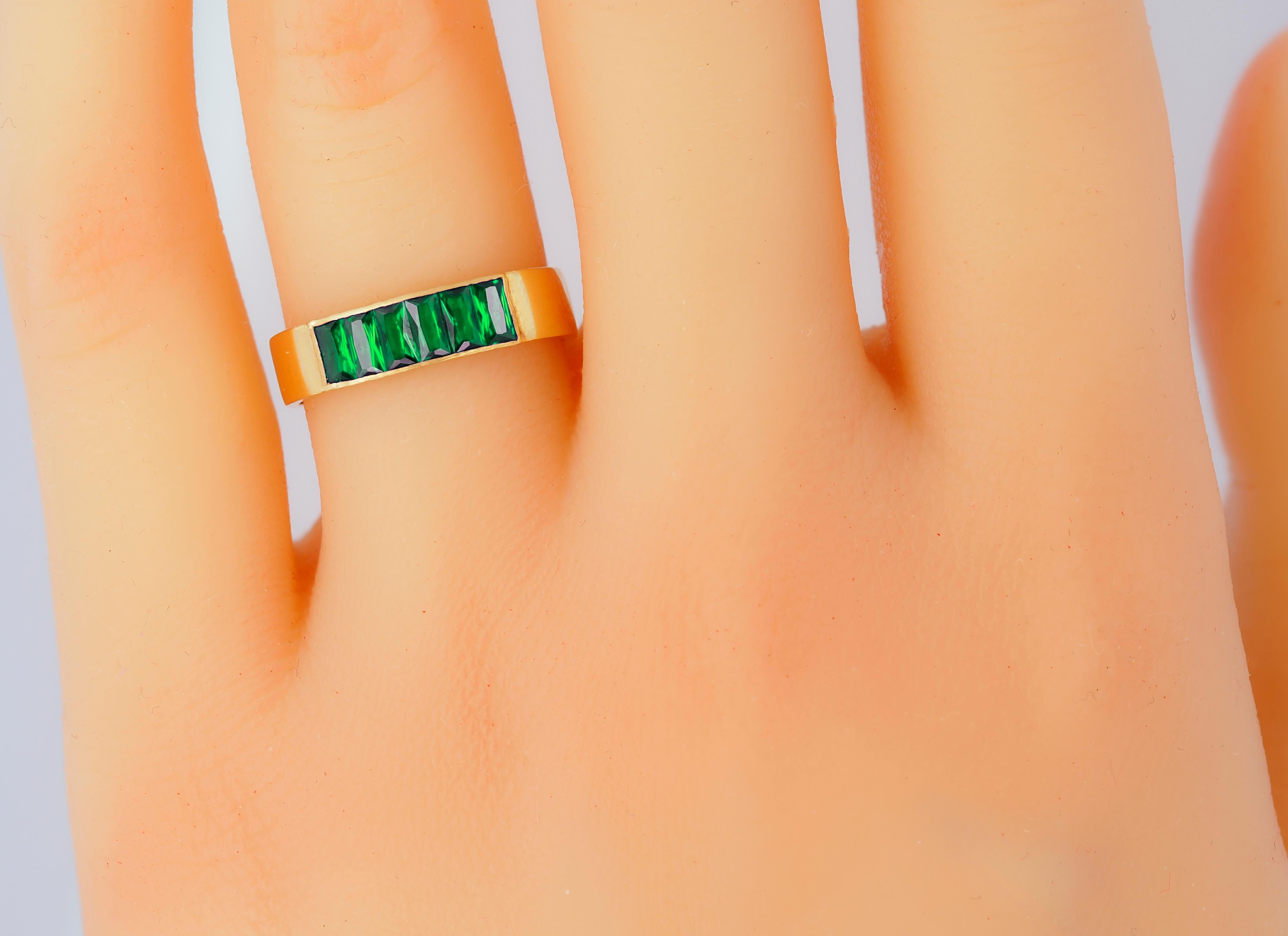 Baguette green gemstones 14k gold half eternity ring. 14k gold ring with lab green emerald.  Minimalist emerald mens, unisex ring. May Birthstone Rings For Men. Semi-eternity gold ring.

Metal: 14k gold
Weight: 2 gr depends from size
Gemstones:
lab