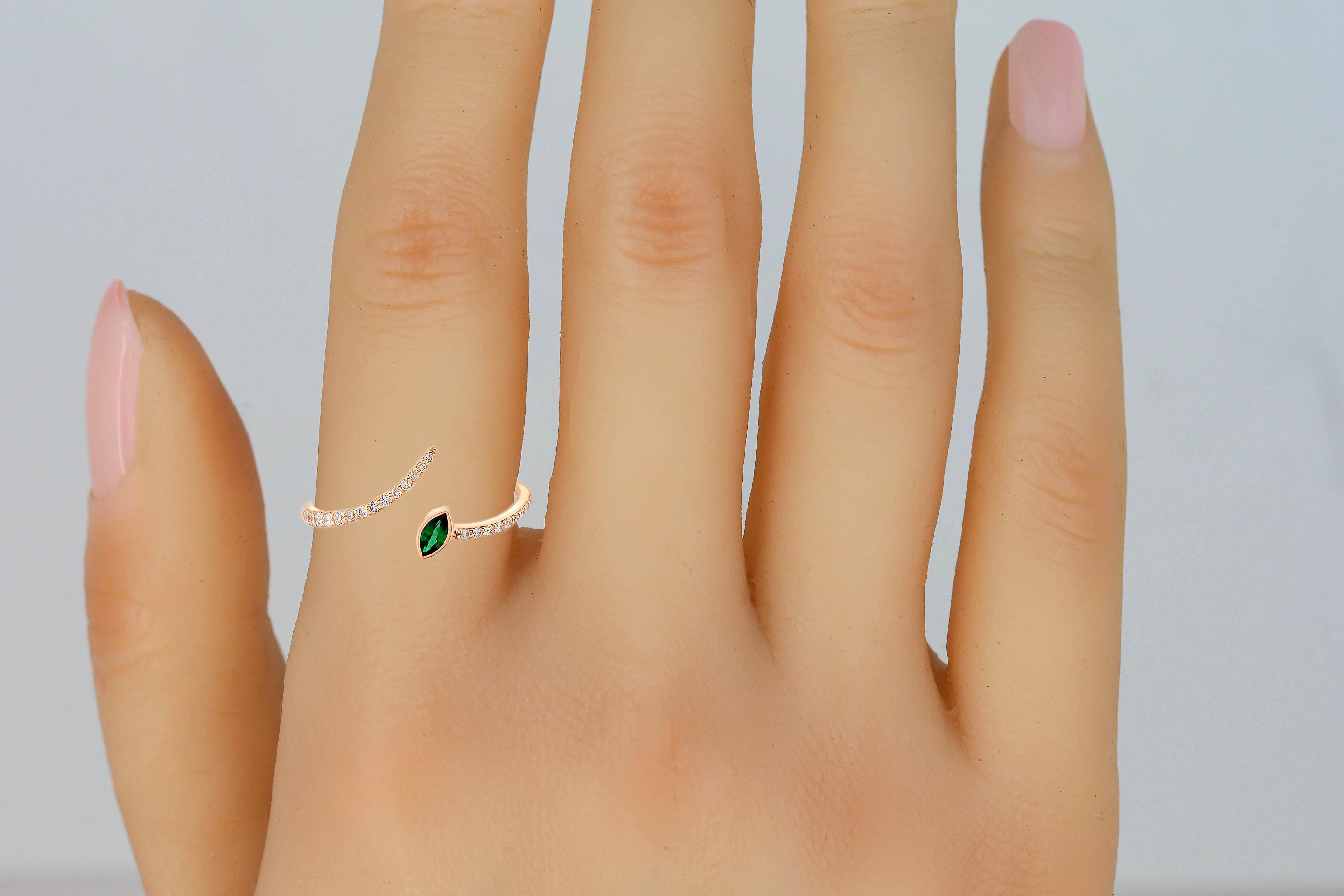 Lab emerald marquise open ended 14k gold ring In New Condition In Istanbul, TR