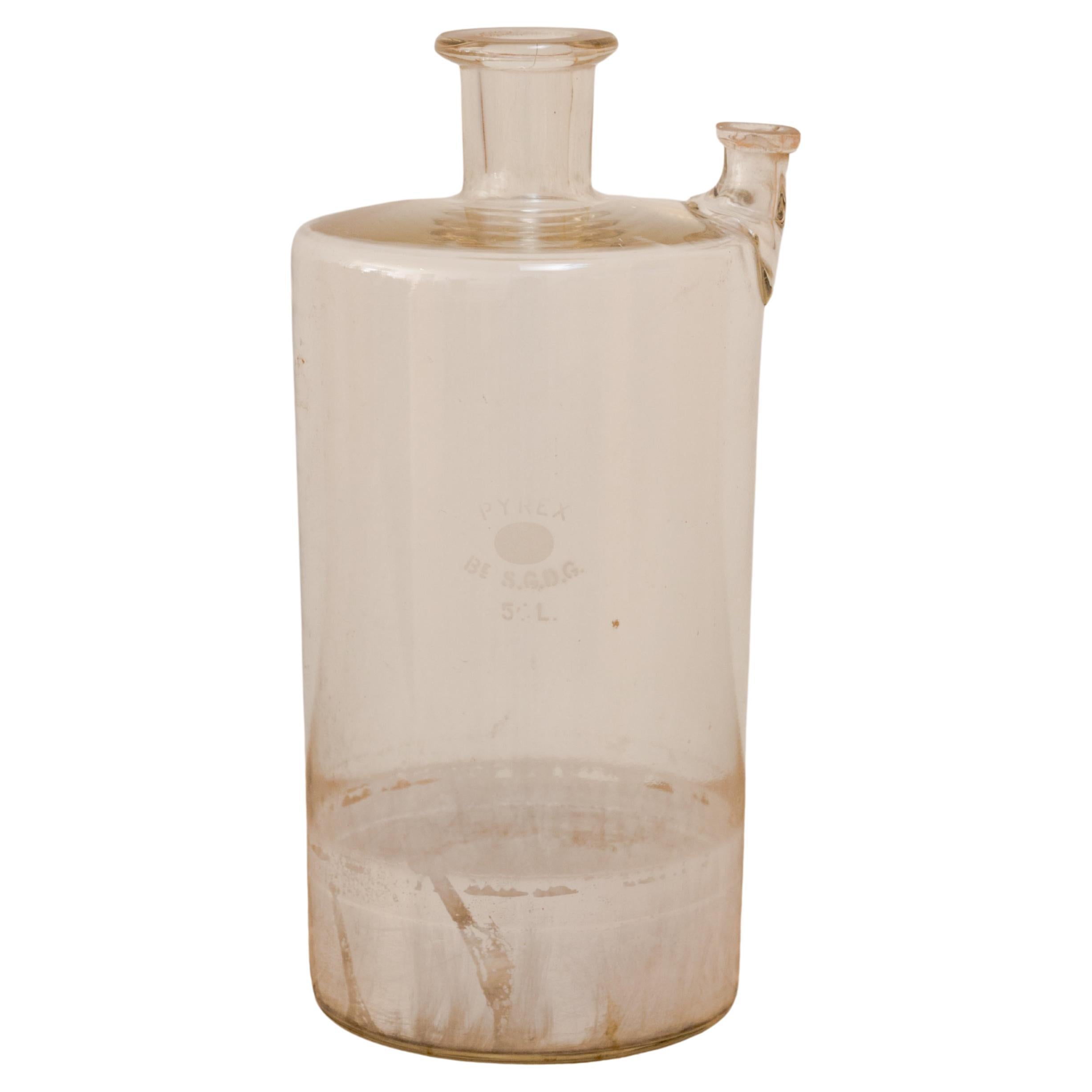 Lab Glass Vessel with Spout For Sale