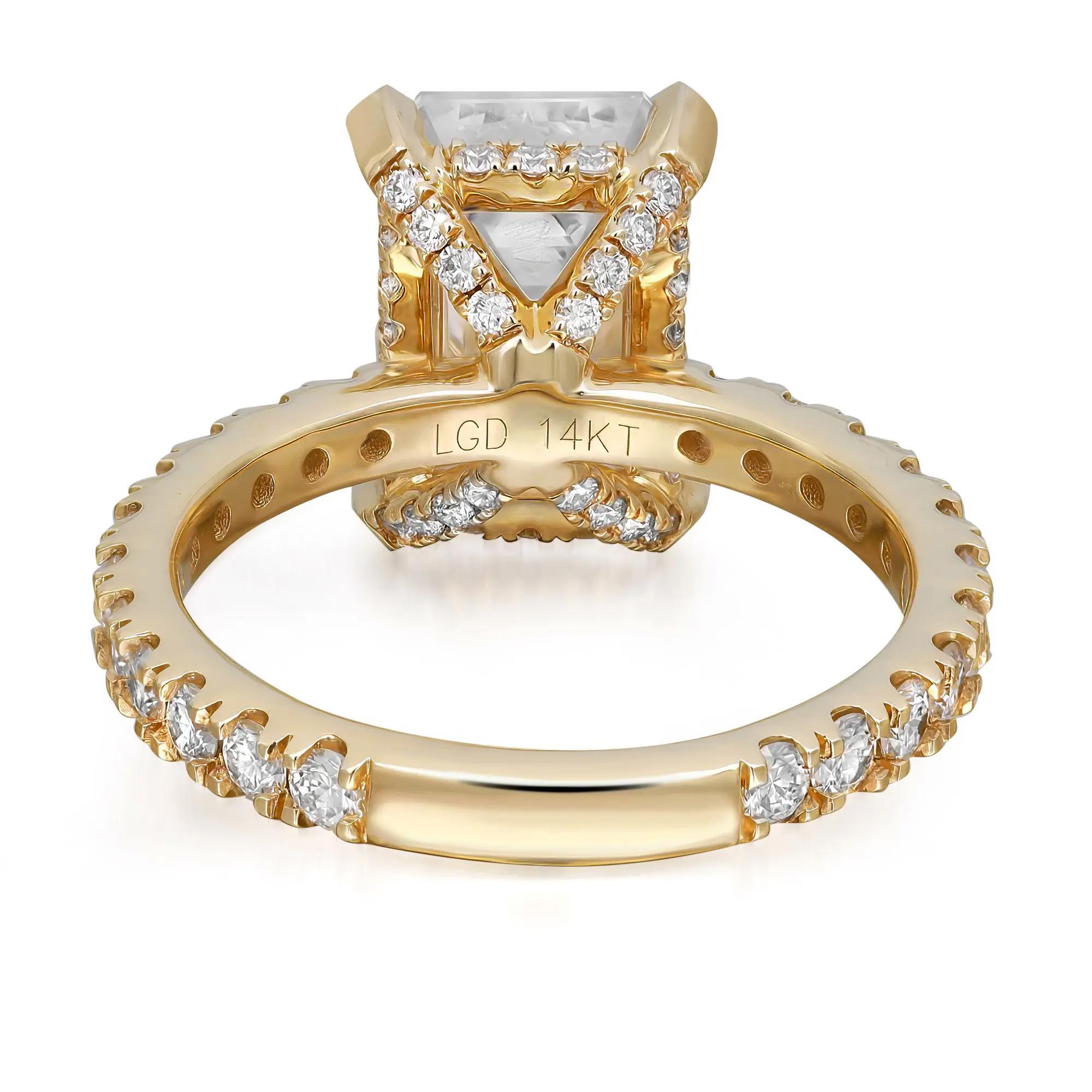 Taille émeraude Bague de fiançailles en or jaune 14 carats avec émeraude taillée en laboratoire de 4,04 carats et diamant naturel