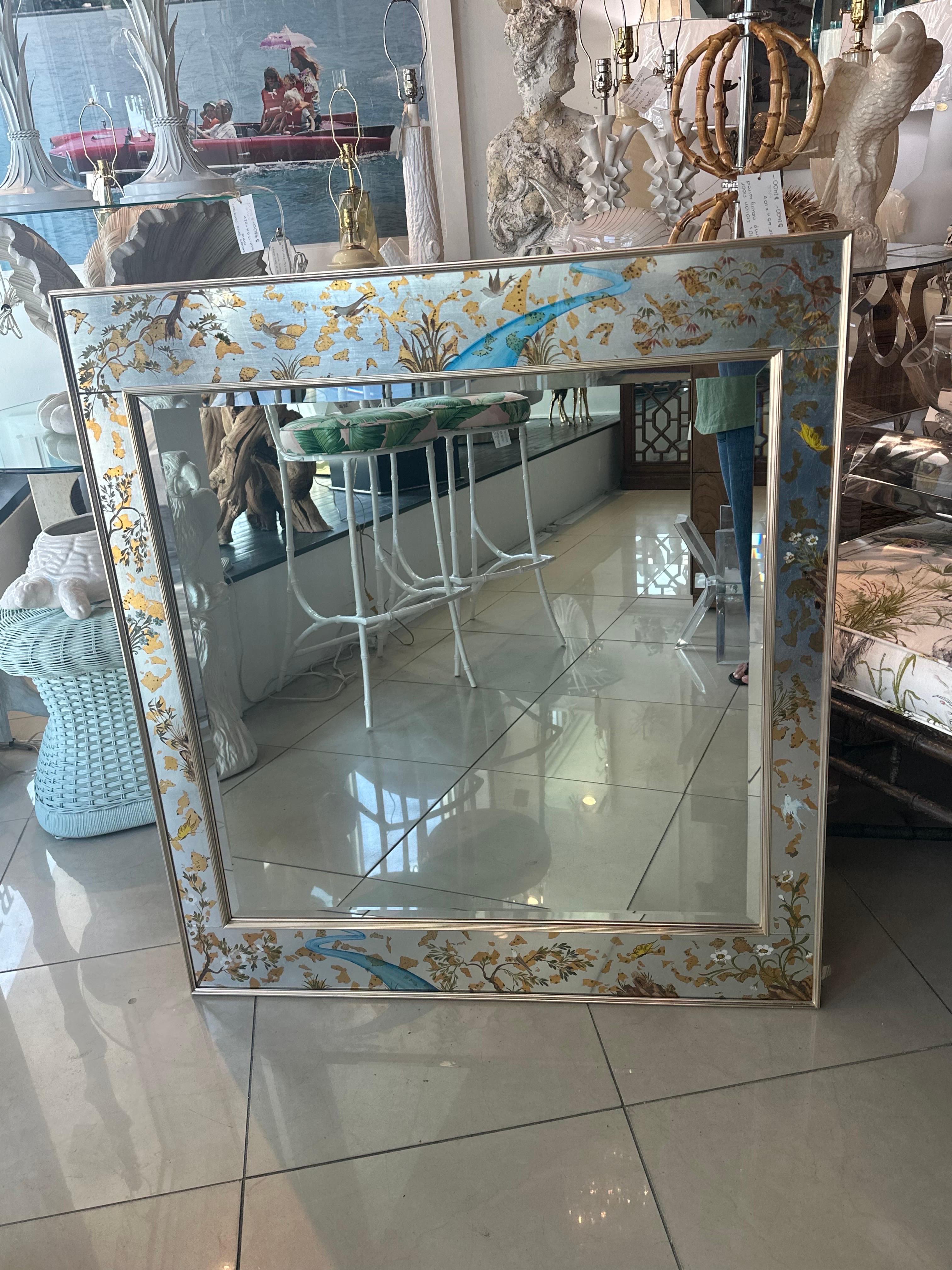 Espejo de Pared LaBarge Eglomise Chinoiserie Hoja de Plata Pintado Pájaro Mariposa en venta 8
