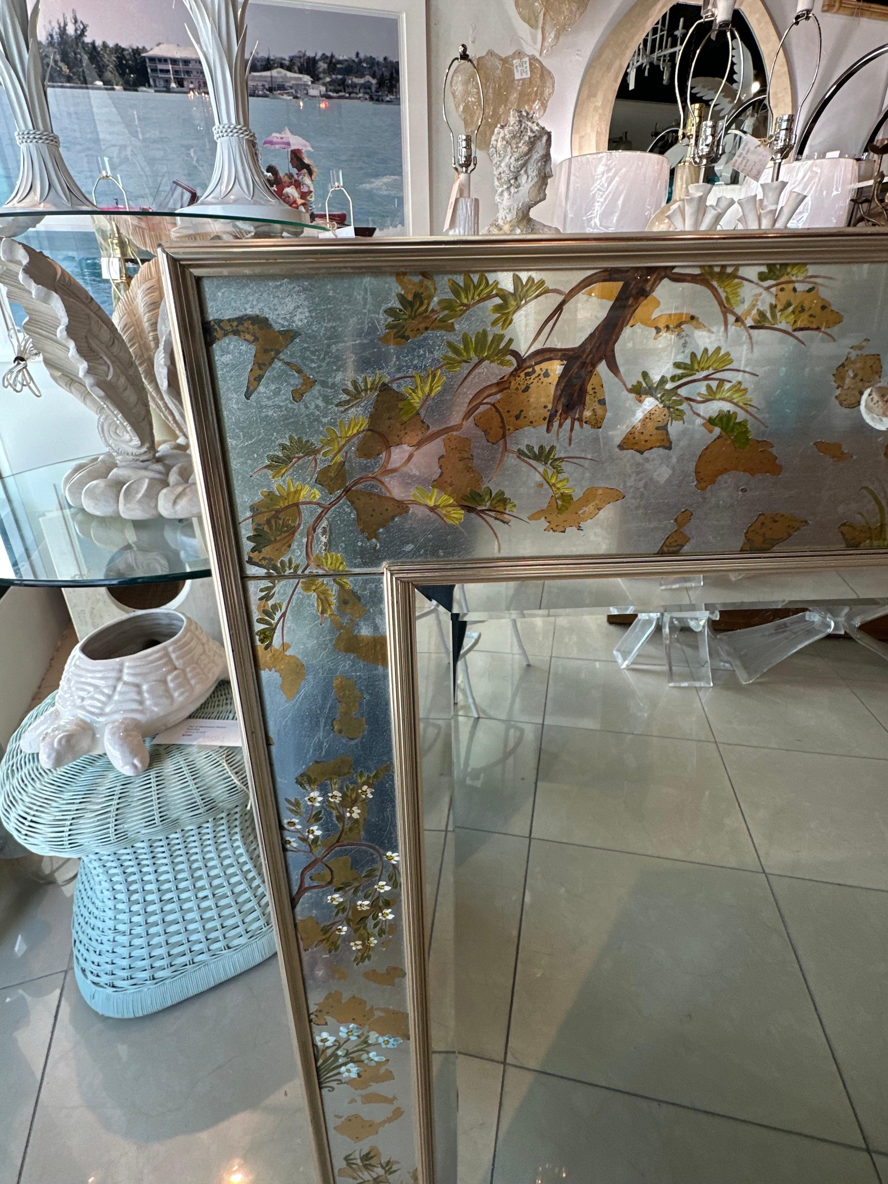 Espejo de Pared LaBarge Eglomise Chinoiserie Hoja de Plata Pintado Pájaro Mariposa en venta 9