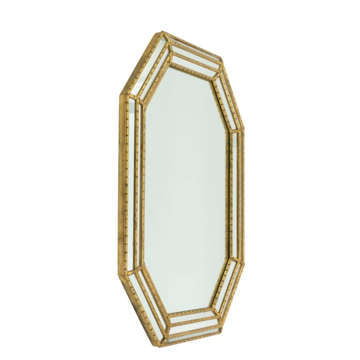 Gold octagon framed mirror with faux bamboo frame and inset mirrored panels by Labarge. USA, circa 1980.

Dimensions: 42 inches H × W 31.5 inches W