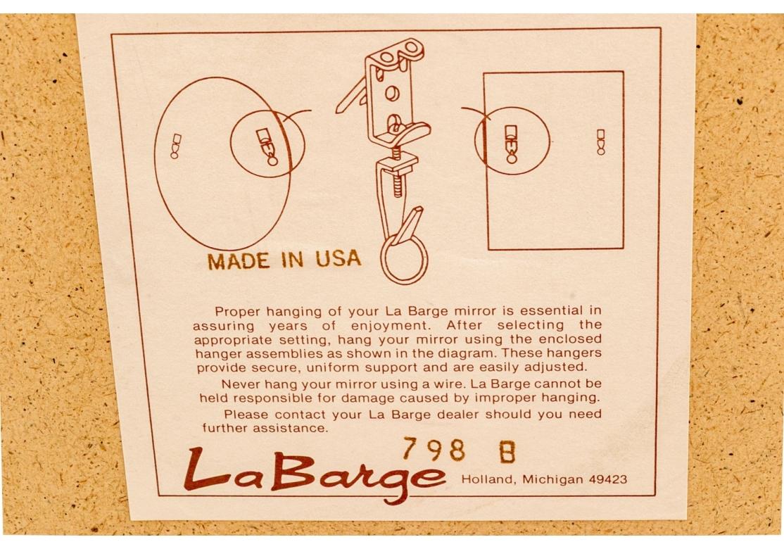 Specchio da parete dipinto a mano LaBarge in vendita 5