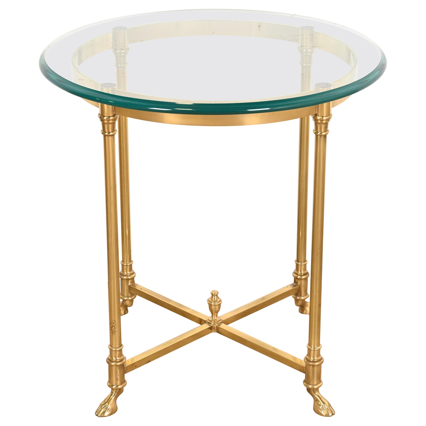 Labarge Hollywood-Regency-Beistelltisch aus Messing und Glas mit Kapuze mit Kapuze mit Füßen, 1960er Jahre