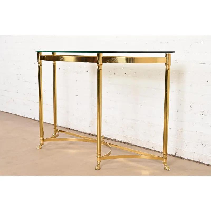 Mesa consola Labarge Hollywood Regency de latón con patas en forma de cascos, circa años 60 en Bueno estado para la venta en South Bend, IN