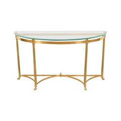 Table console en laiton de style régence hollywoodienne avec pieds crochus, Circa 1960s Table console en laiton de style régence hollywoodienne avec pieds crochus, Circa 1960s