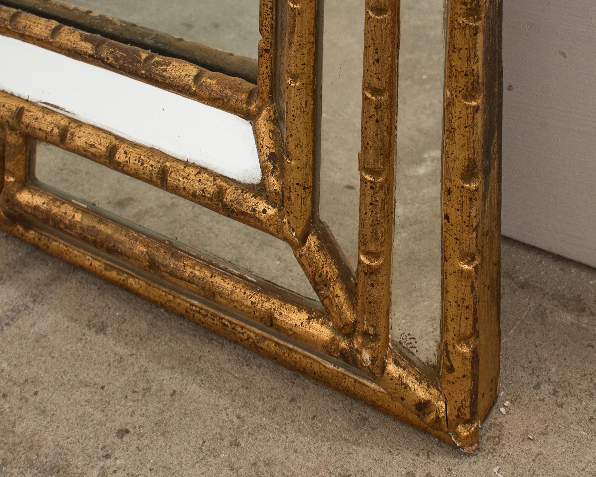 Miroir coussin en bois doré et faux bambou Labarge Hollywood Regency en vente 7