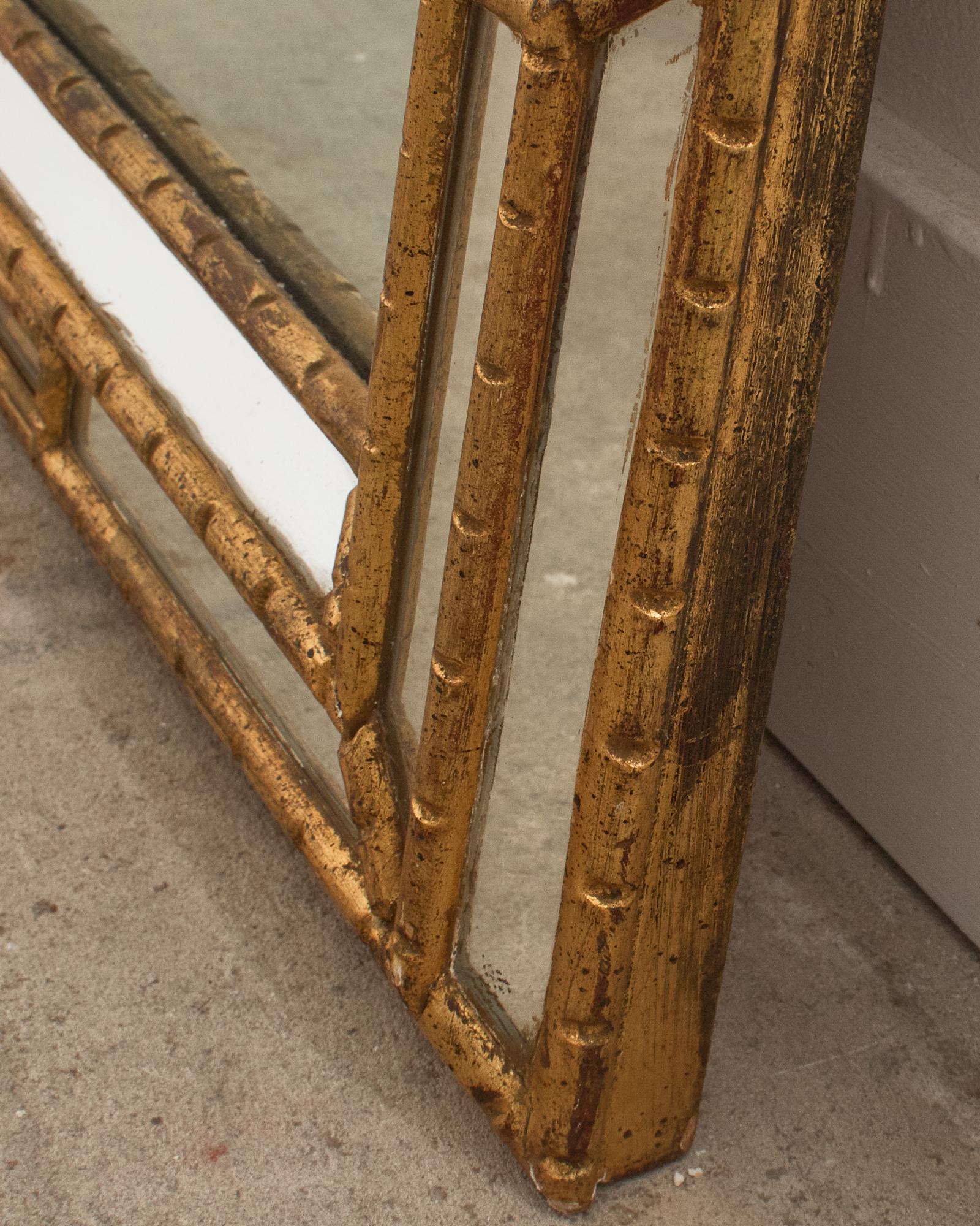 Miroir coussin en bois doré et faux bambou Labarge Hollywood Regency en vente 8