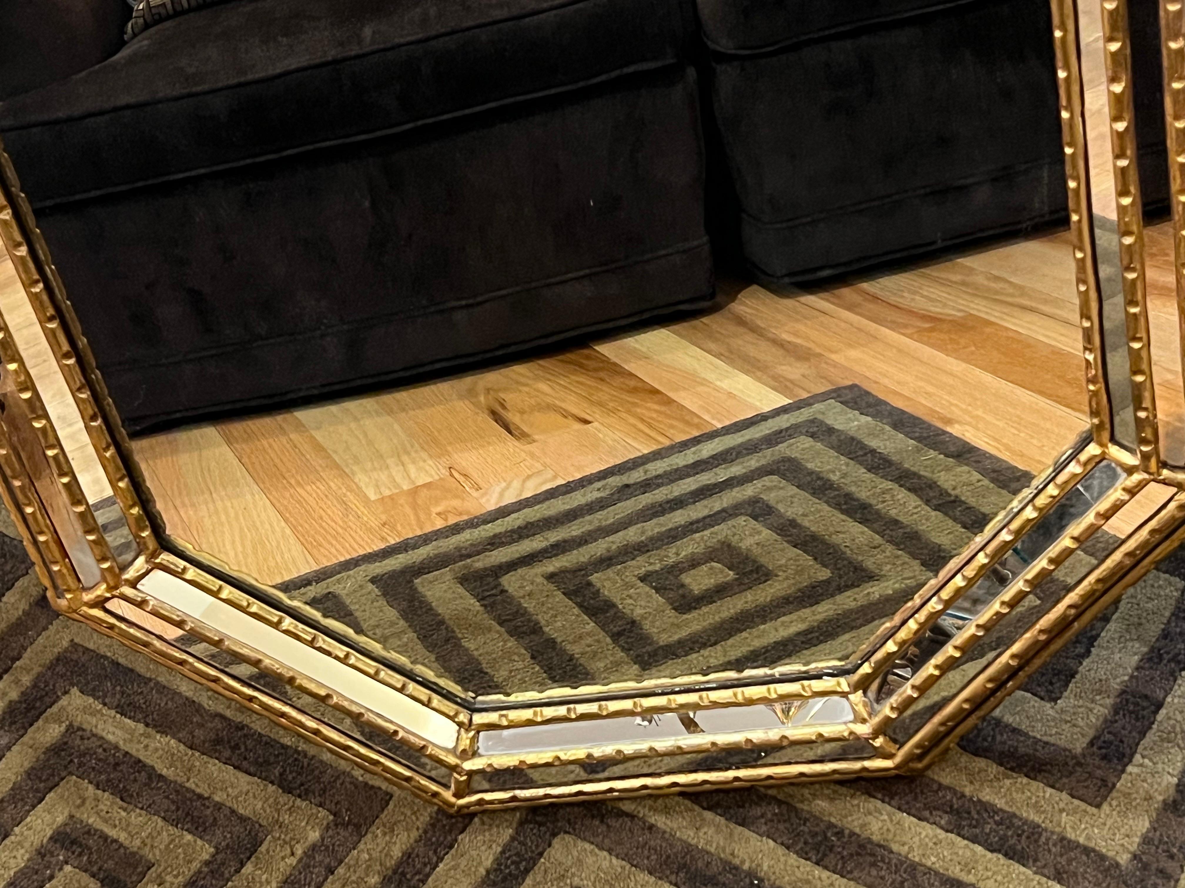 LaBarge Octagonal Gilt Mirror en venta 4