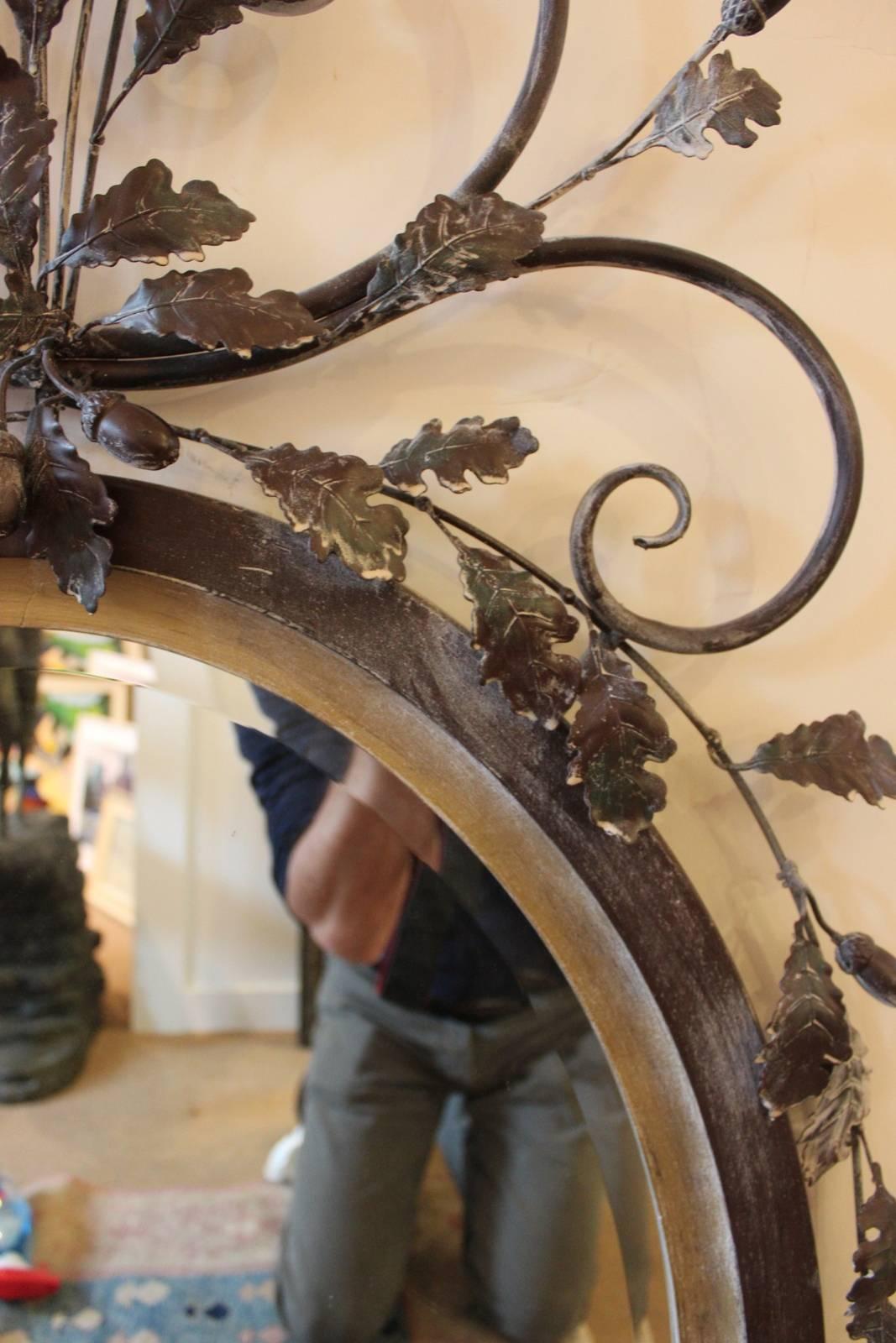 Style Adam Miroir ovale biseauté en bois et métal italien de style Adam de LaBarge