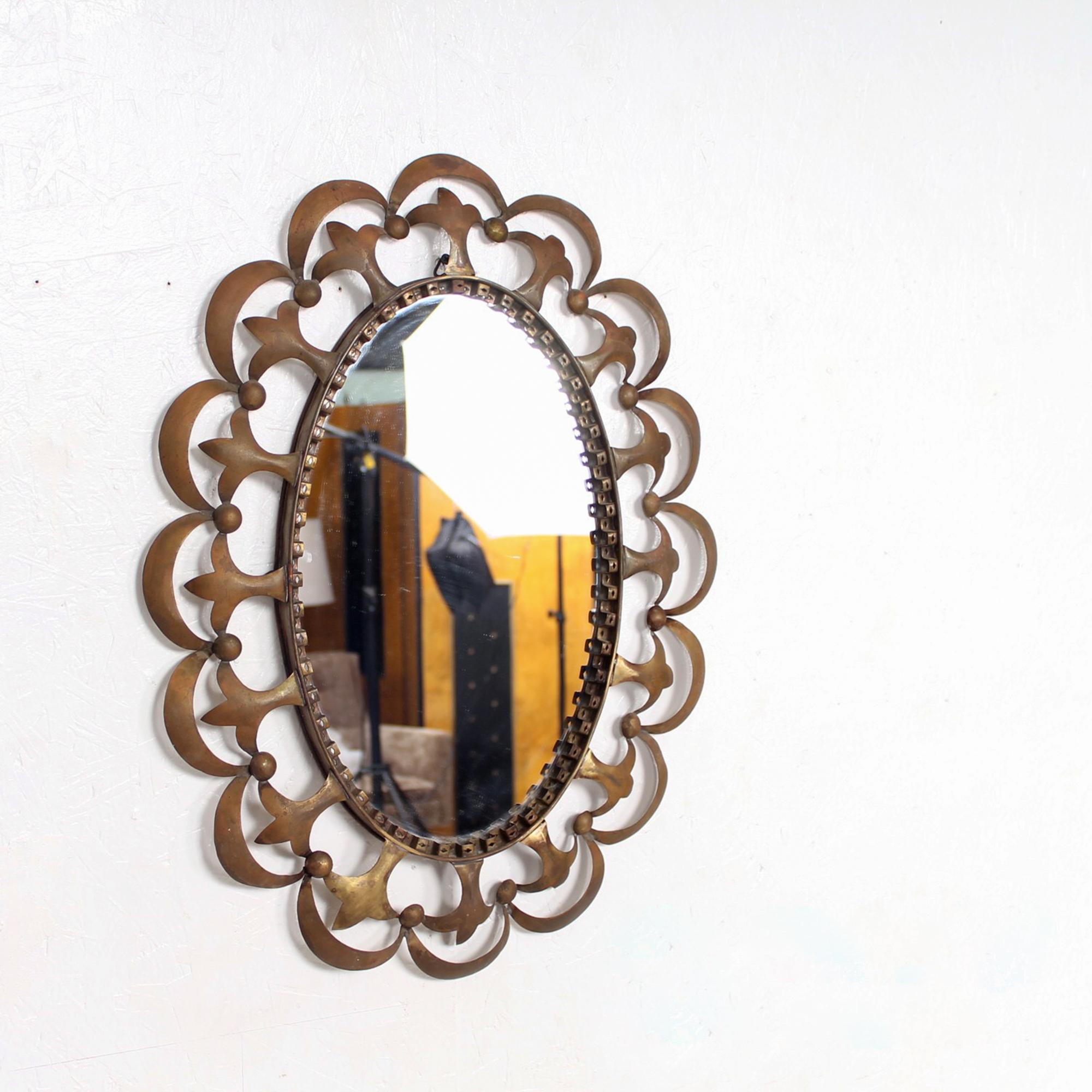 Hollywood Regency Labarge Regency Fleur-de-Lis Oval Wall Mirror Solid Brass Subtle Ornate Detail