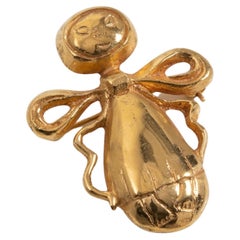 L'abeille Hybride par Line Vautrin, broche en bronze doré, France