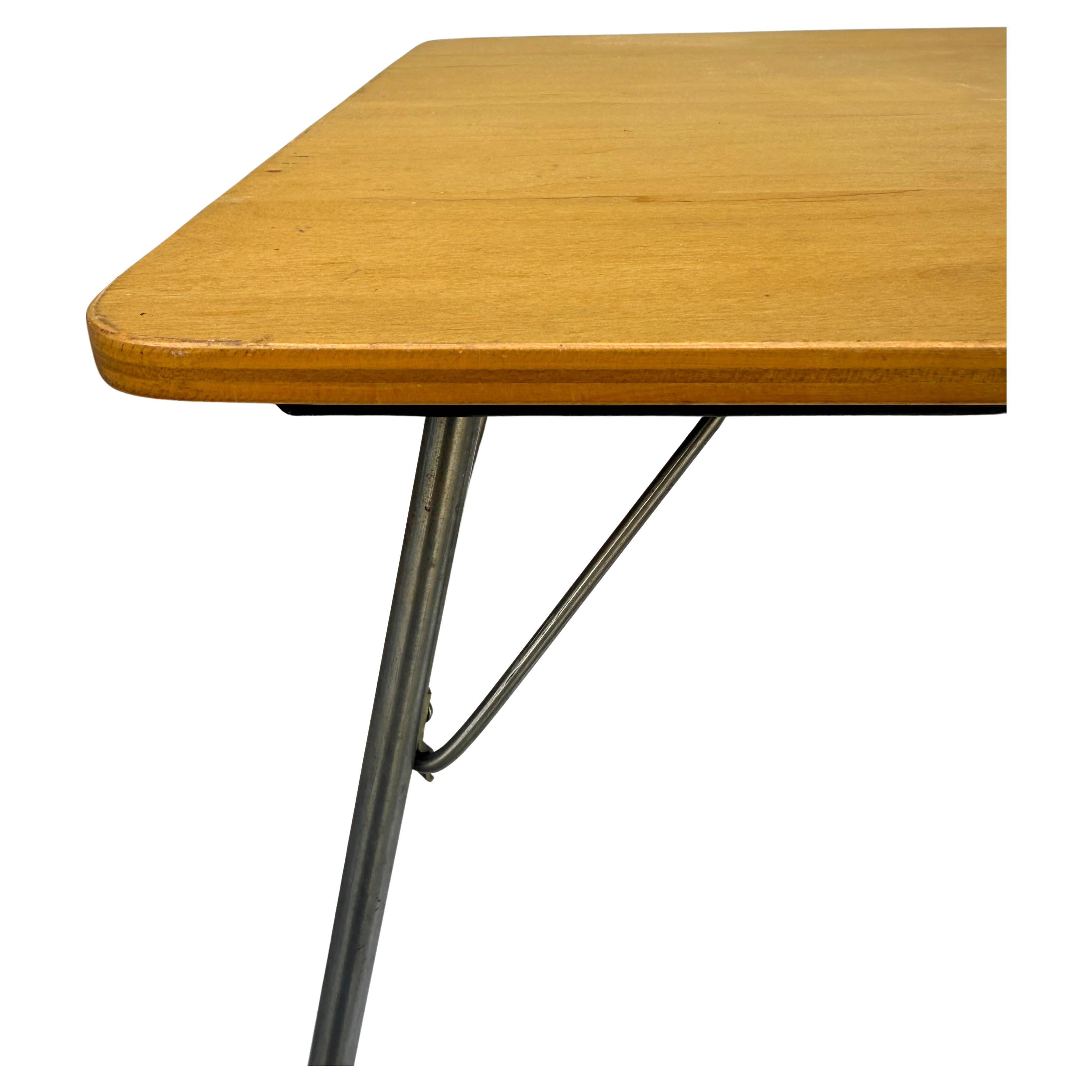 20ième siècle Table d'appoint Eames IT-1 labellisée pour Herman Miller, années 1950 en vente