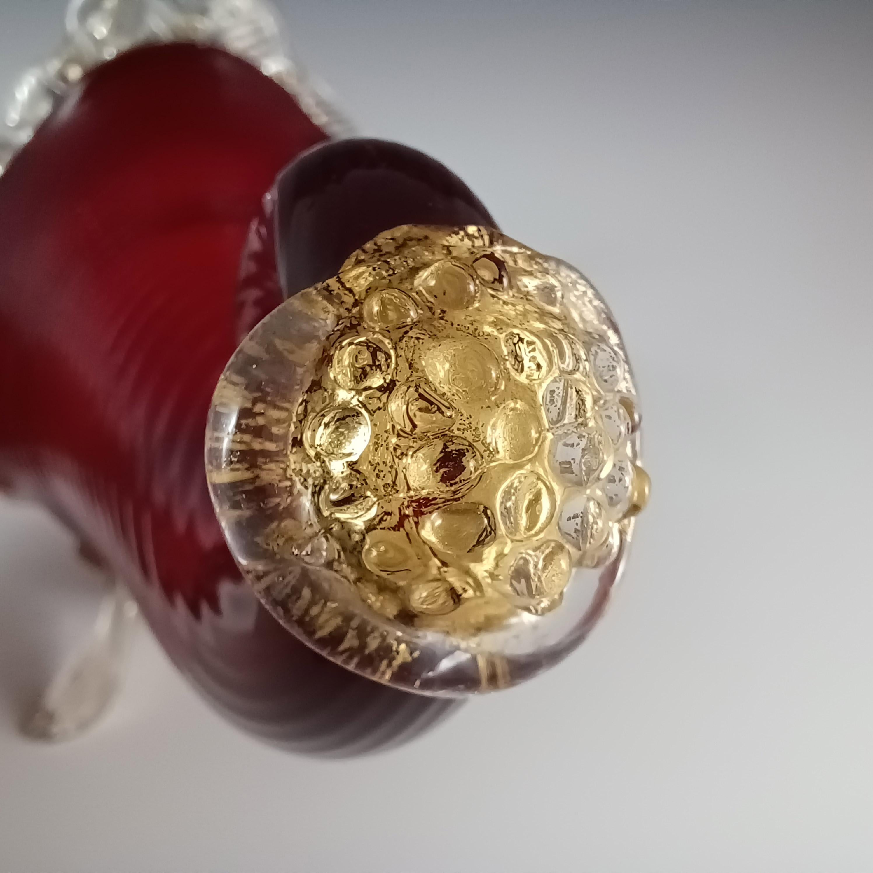 LABELED AVEM Murano Rot & Blattgold Glas Füllhorn Vase im Angebot 1