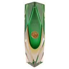 ETIQUETADO Jarrón de cristal de Murano Sommerso verde y ámbar facetado Bucella Cristalli