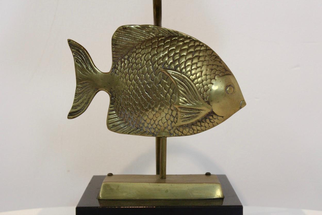 Labelled Fish Sculpture Table Lamp in Brass by Deknudt, Belgium, 1970s In Good Condition In Voorburg, NL