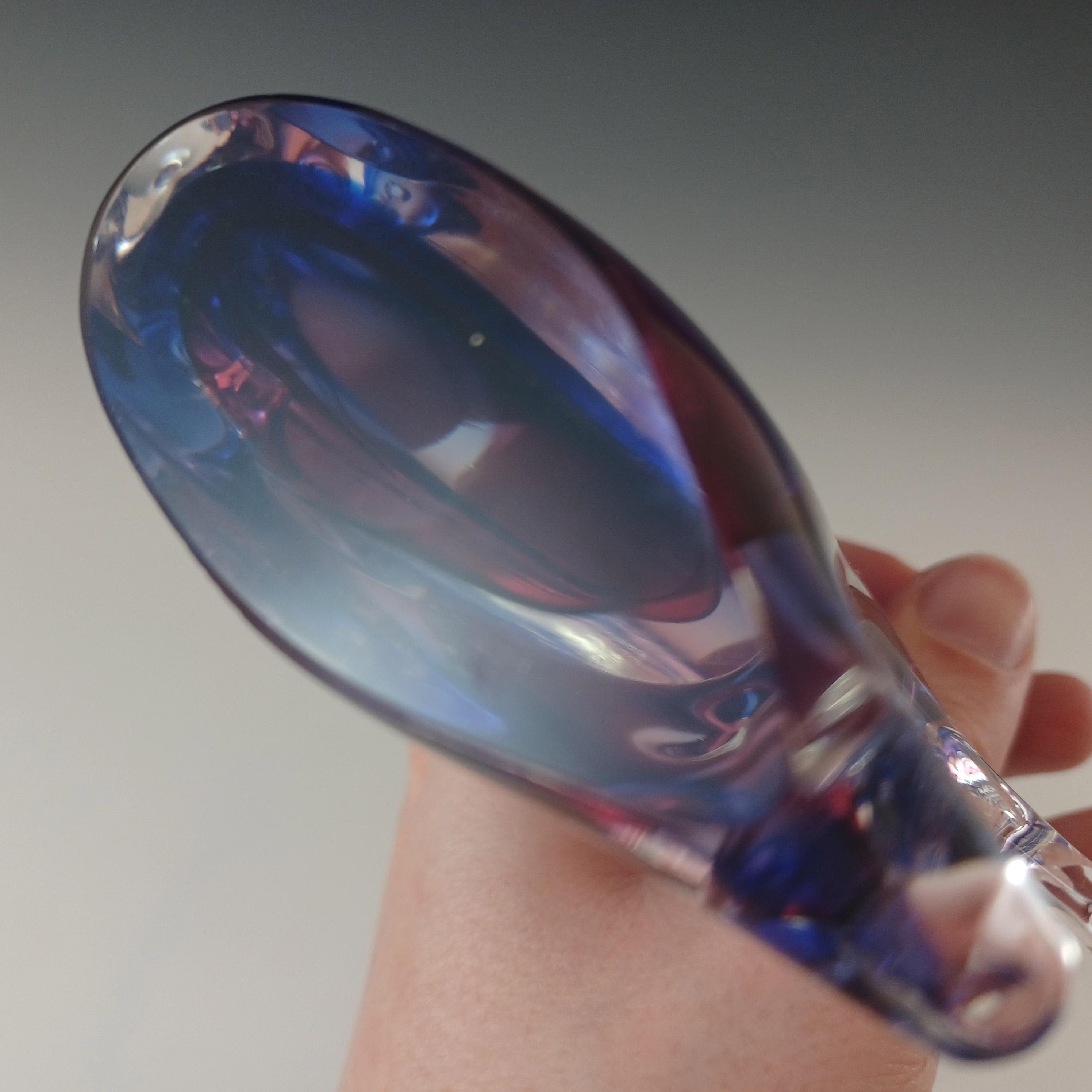 Oball Oball Scultura di pesce in vetro blu e rosa di Murano etichettato in vendita 2