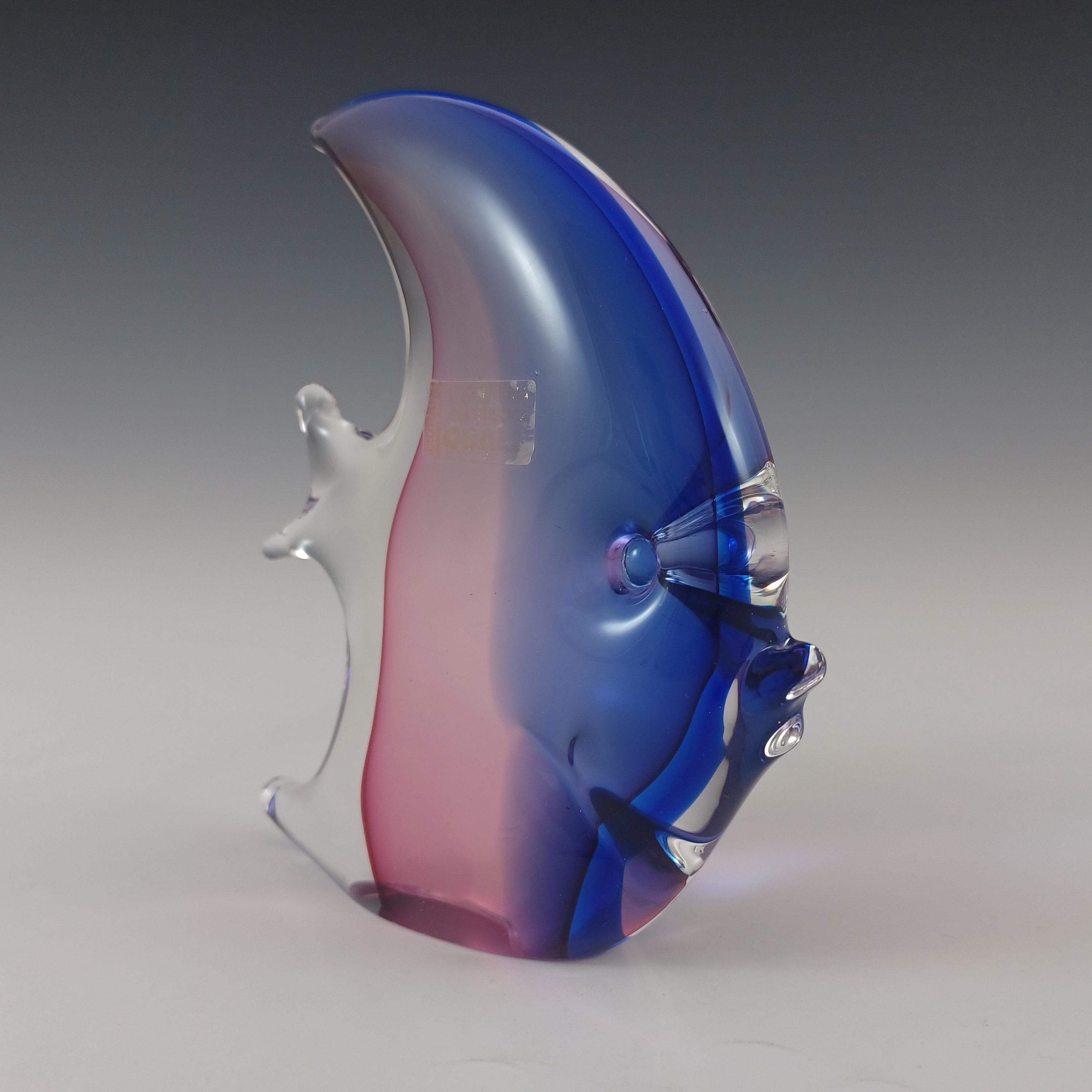 Oball Oball Scultura di pesce in vetro blu e rosa di Murano etichettato In condizioni buone in vendita a Bolton, GB