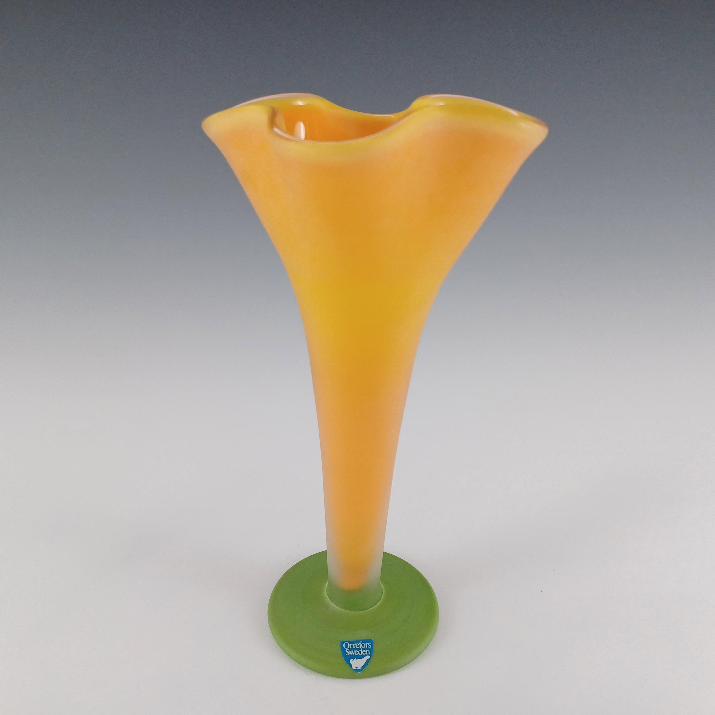 glass chanterelle vase