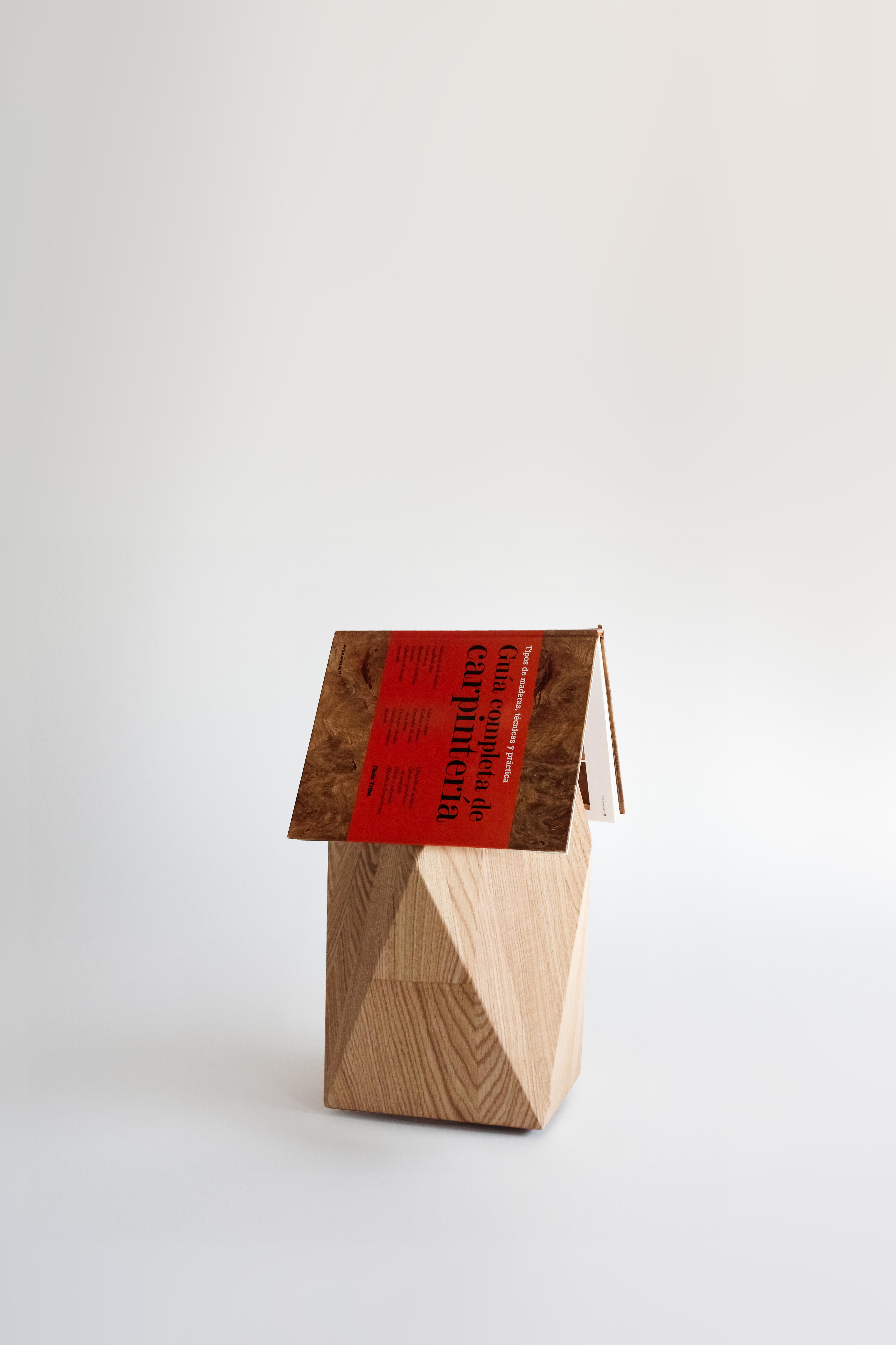 Laboro book Oak Wood Table by designed Adriane Escarfullery en vente 4
