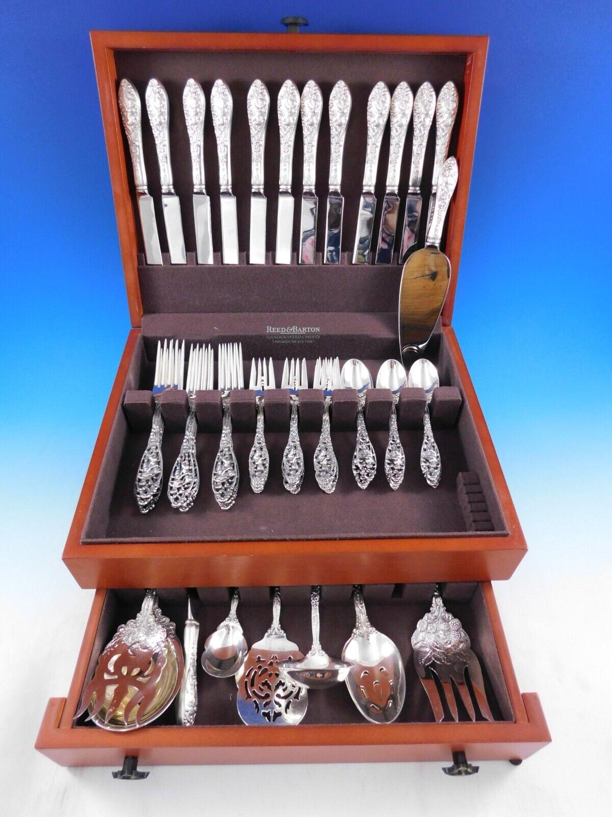Raro juego de cubiertos de plata de ley Labores de Cupido de Dominick and Haff - 58 piezas en total. Este patrón es un motivo figurado múltiple y se fabricó en 16 motivos elaborados diferentes, cada asa representando querubines ocupados en