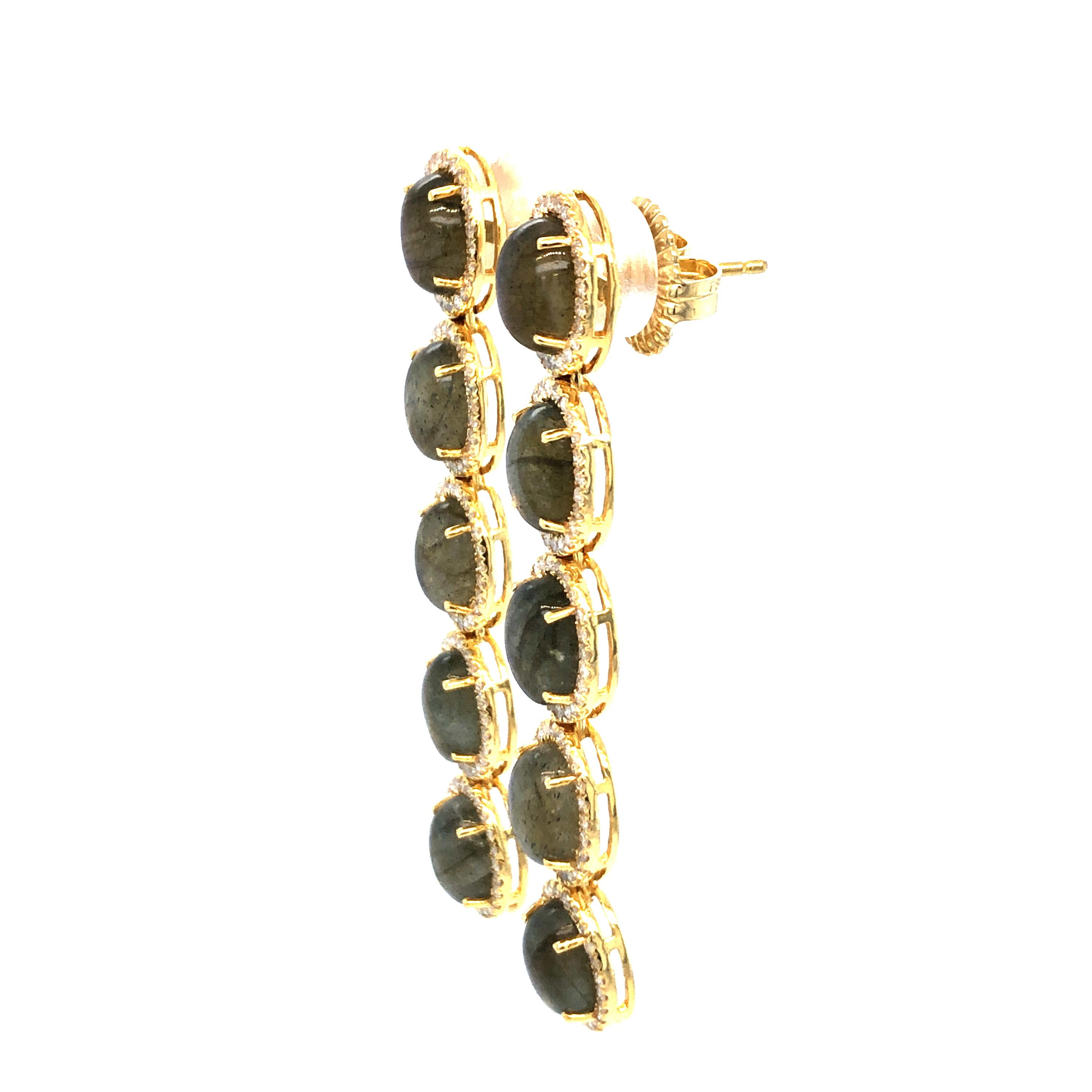 Women's Labradorite and Diamond Earring 18K Yellow Gold For Sale