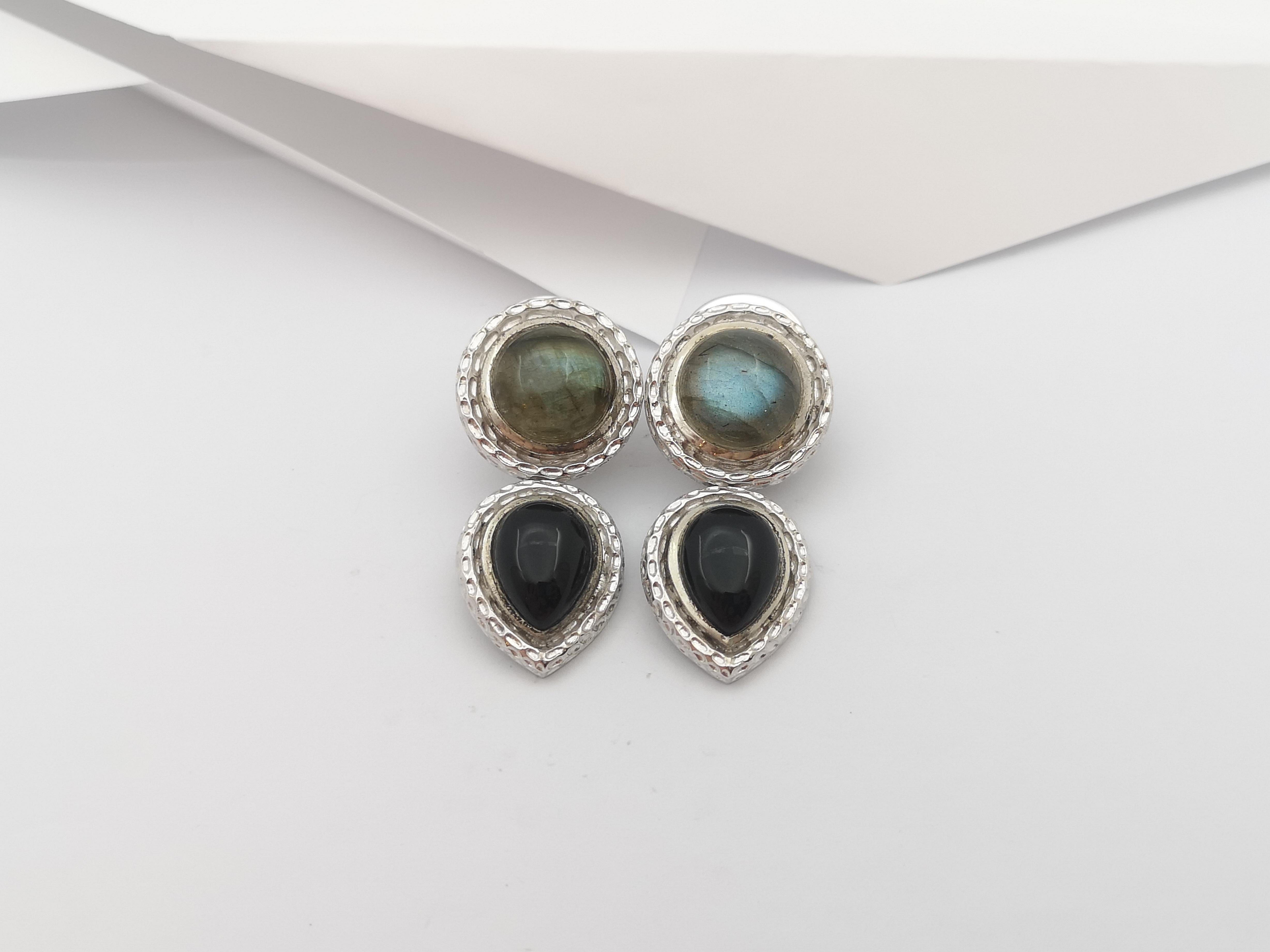 Labradorite and Onyx Earrings set in Silver Settings In New Condition For Sale In Dusit, 10